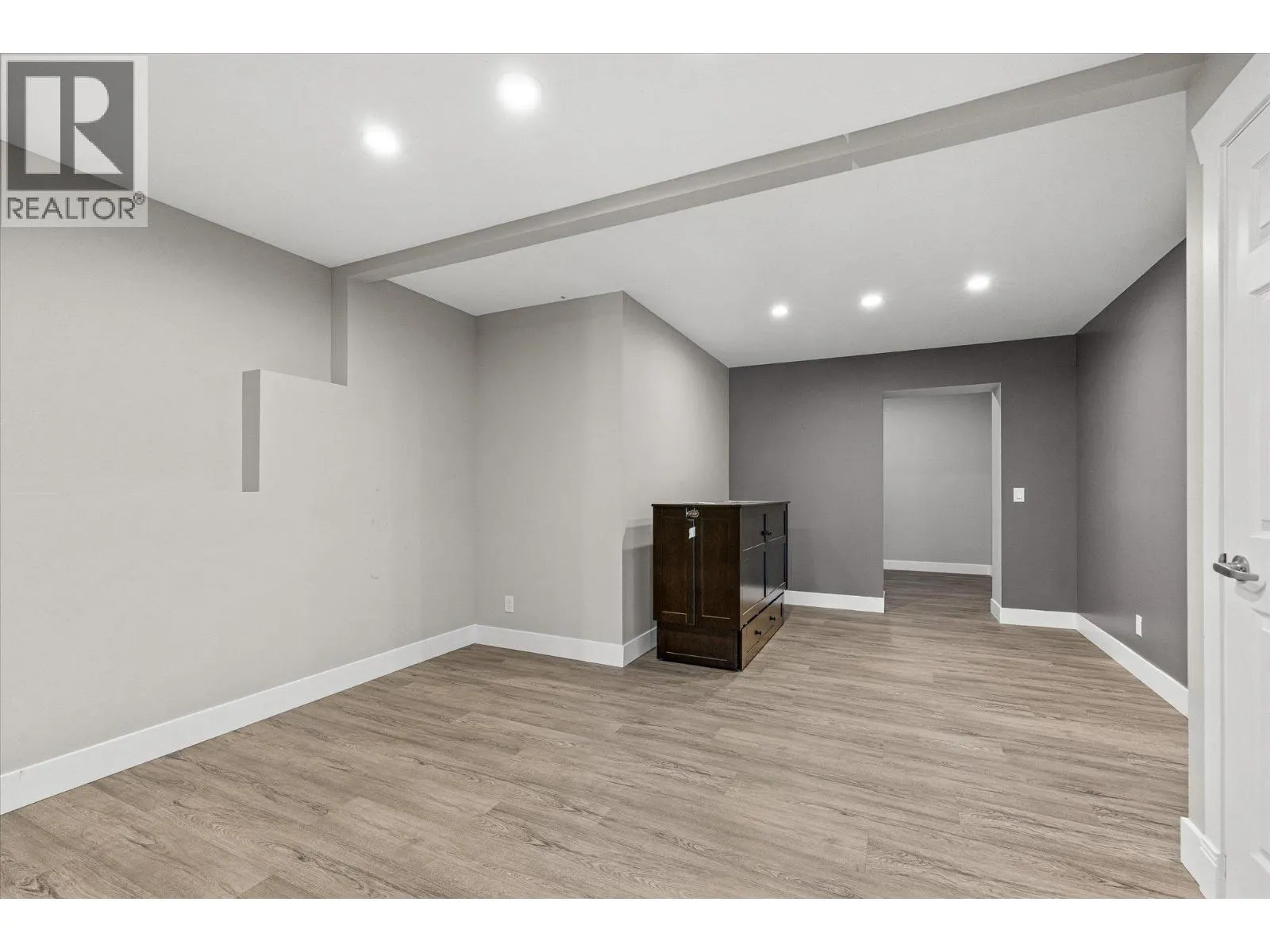 574 Gowen Place
