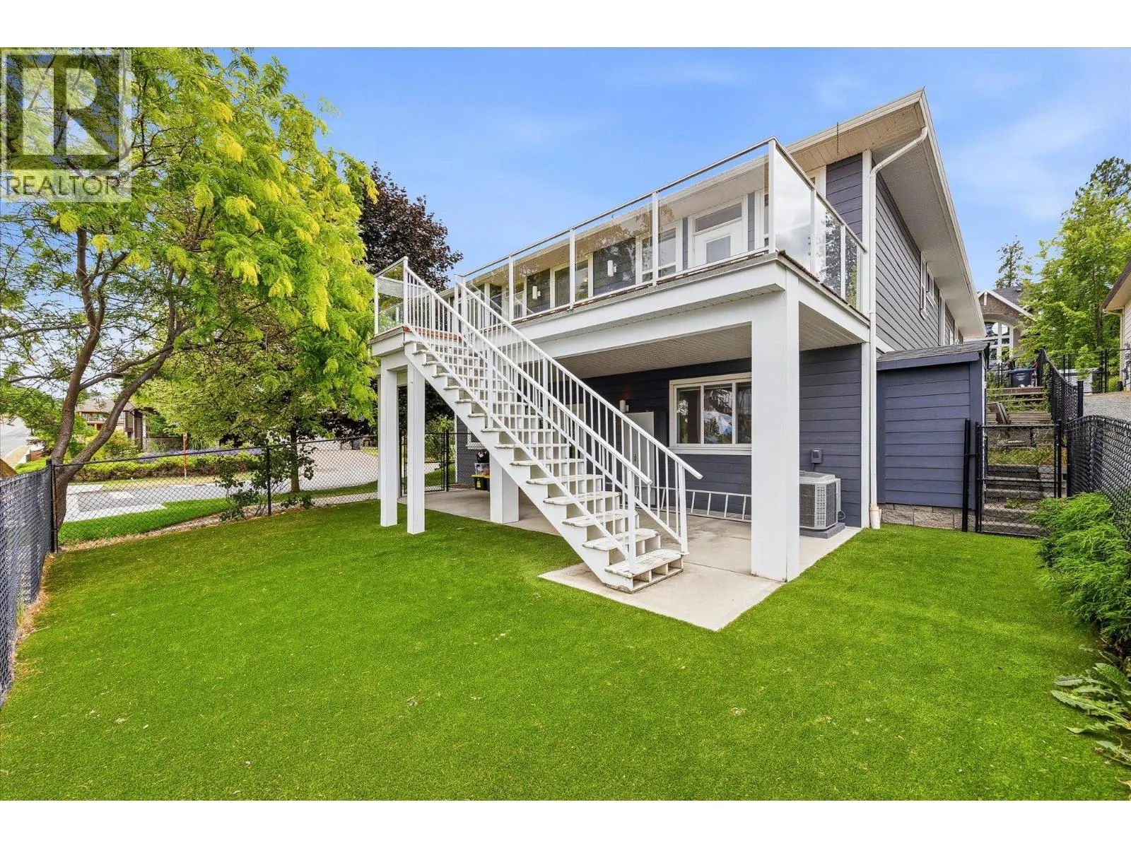 574 Gowen Place