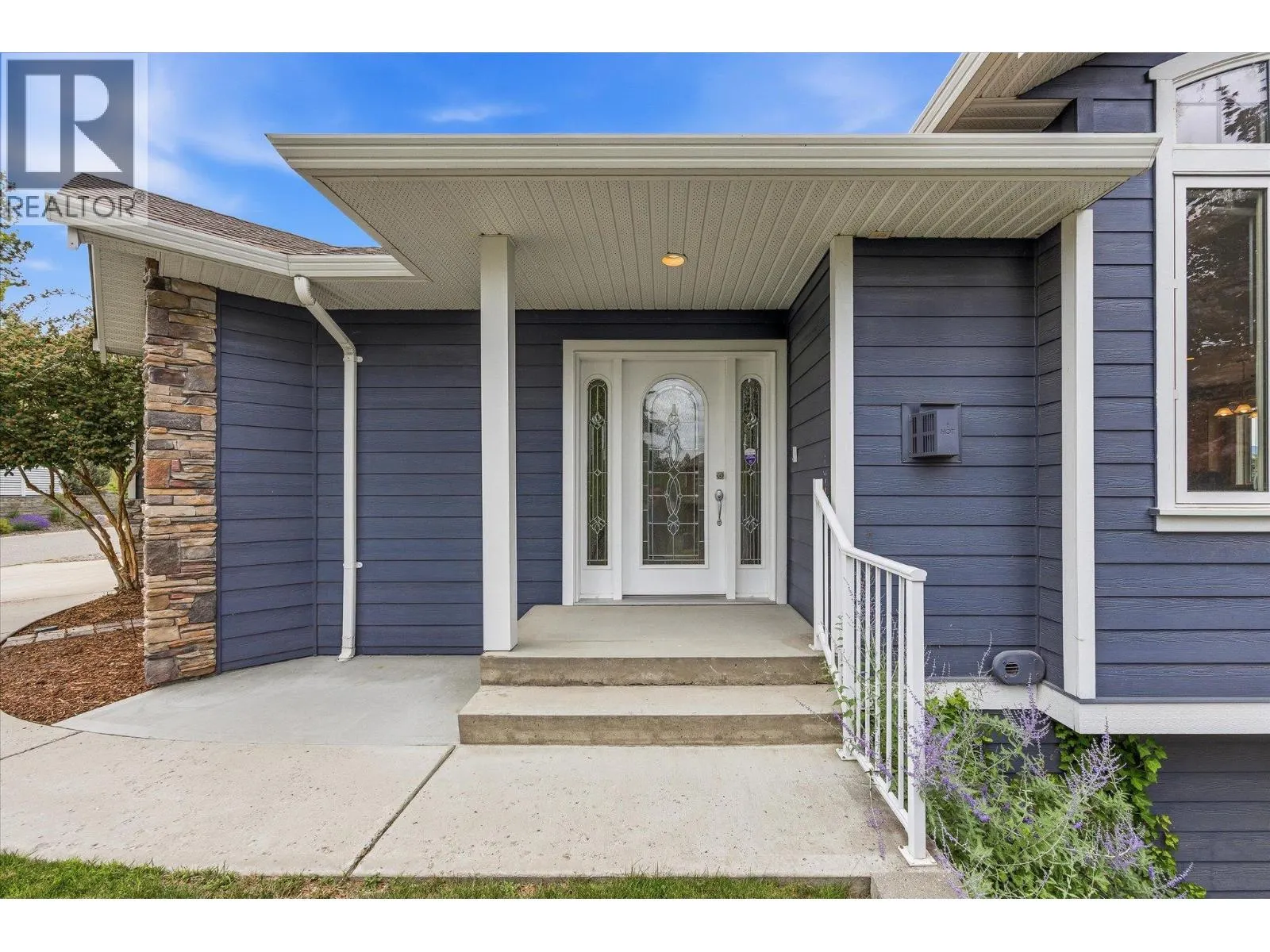 574 Gowen Place