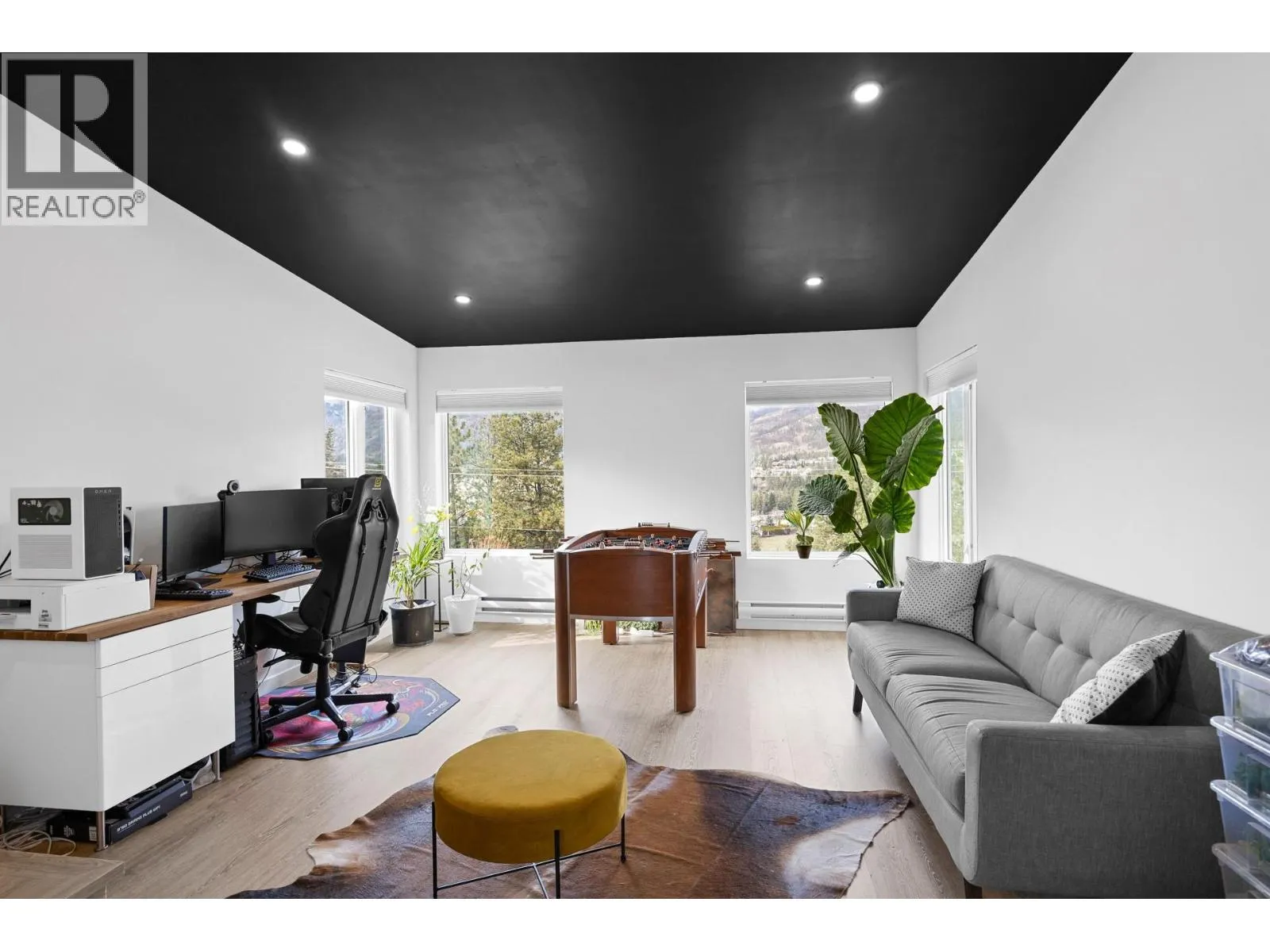 2426 Collingwood Road