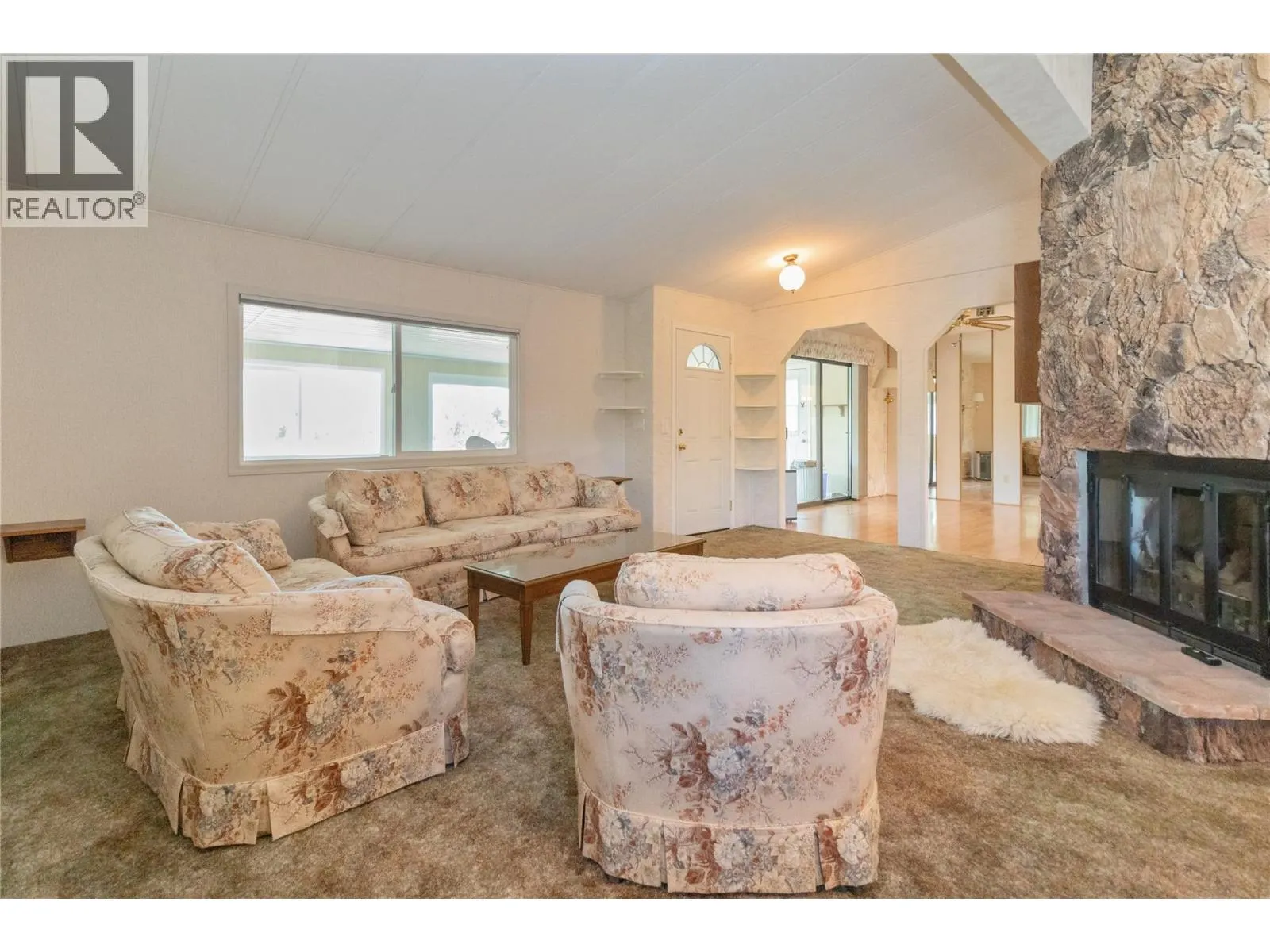 2098 Boucherie Road Unit# 44