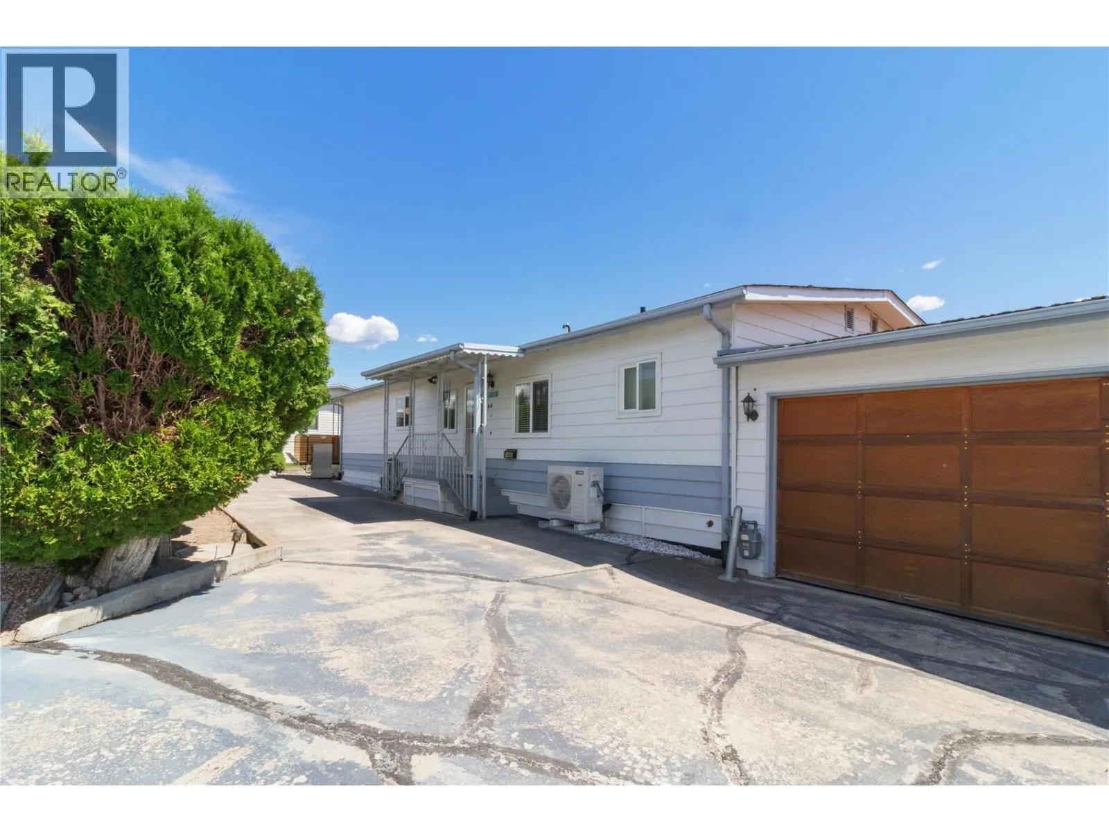 2098 Boucherie Road Unit# 44