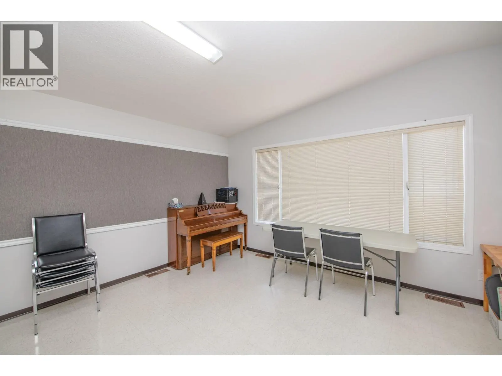 3900 27 Avenue Unit# 16