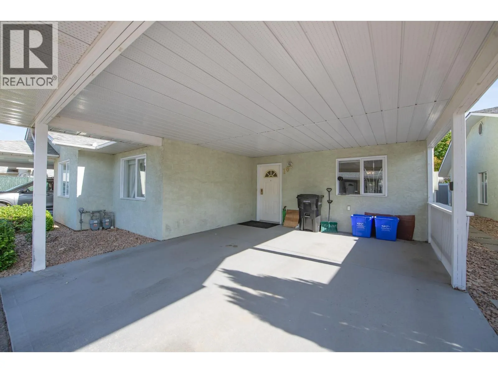 3900 27 Avenue Unit# 16