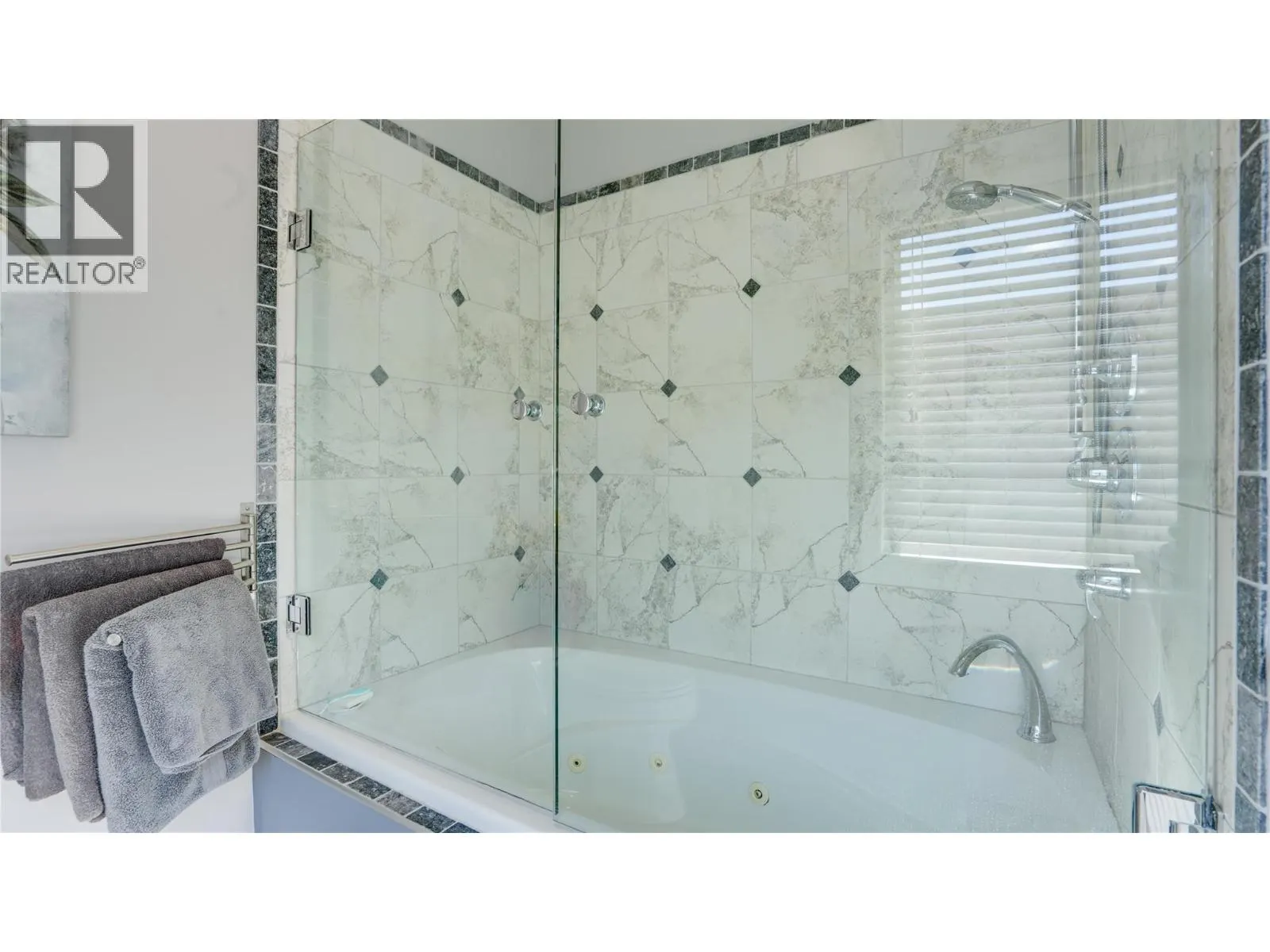 7701 Okanagan Landing Road Unit# 3