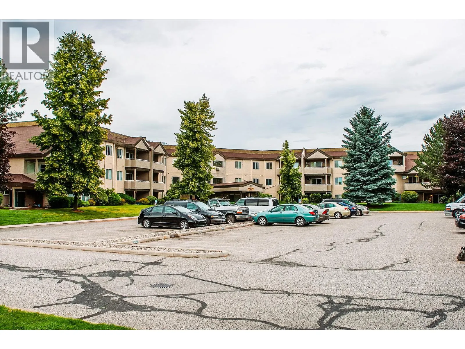 3854 Gordon Drive Unit# 186