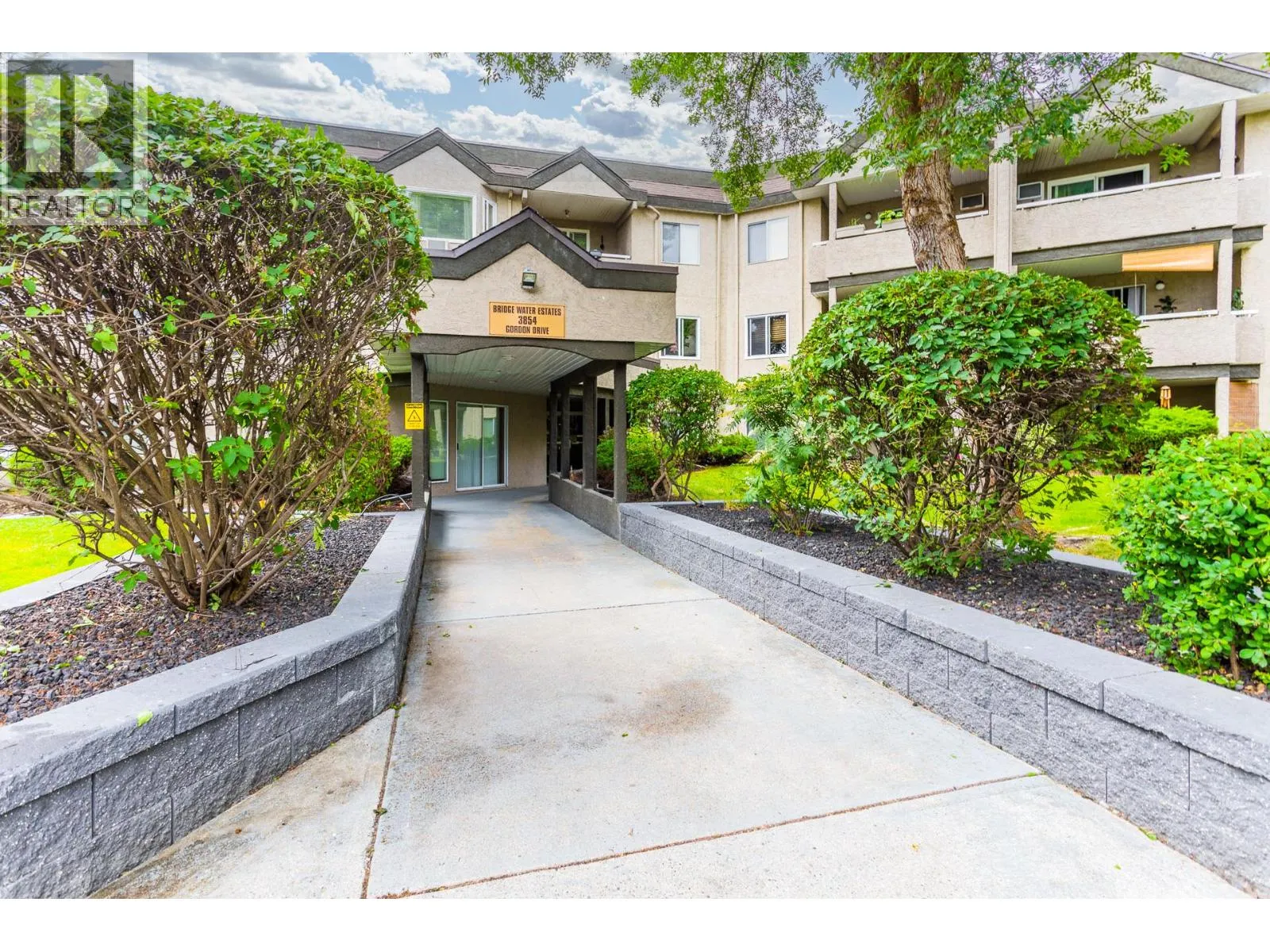 3854 Gordon Drive Unit# 186