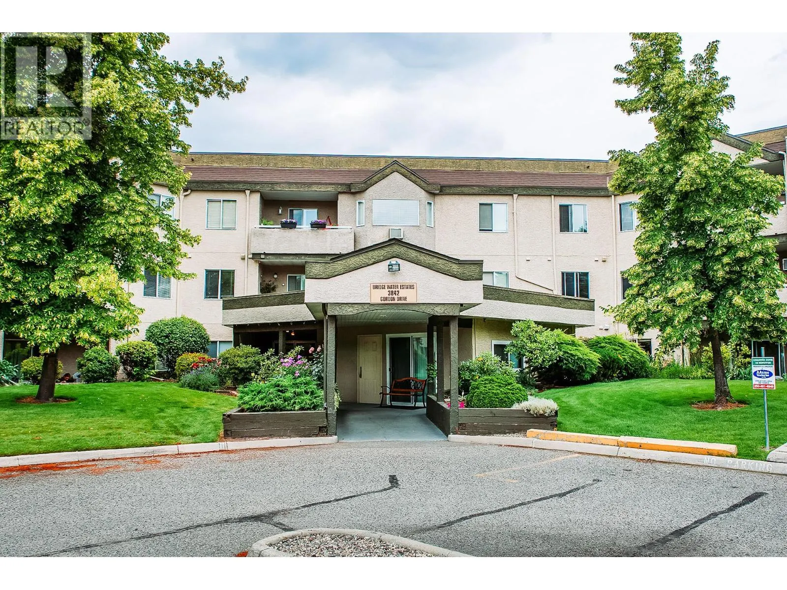 3854 Gordon Drive Unit# 186