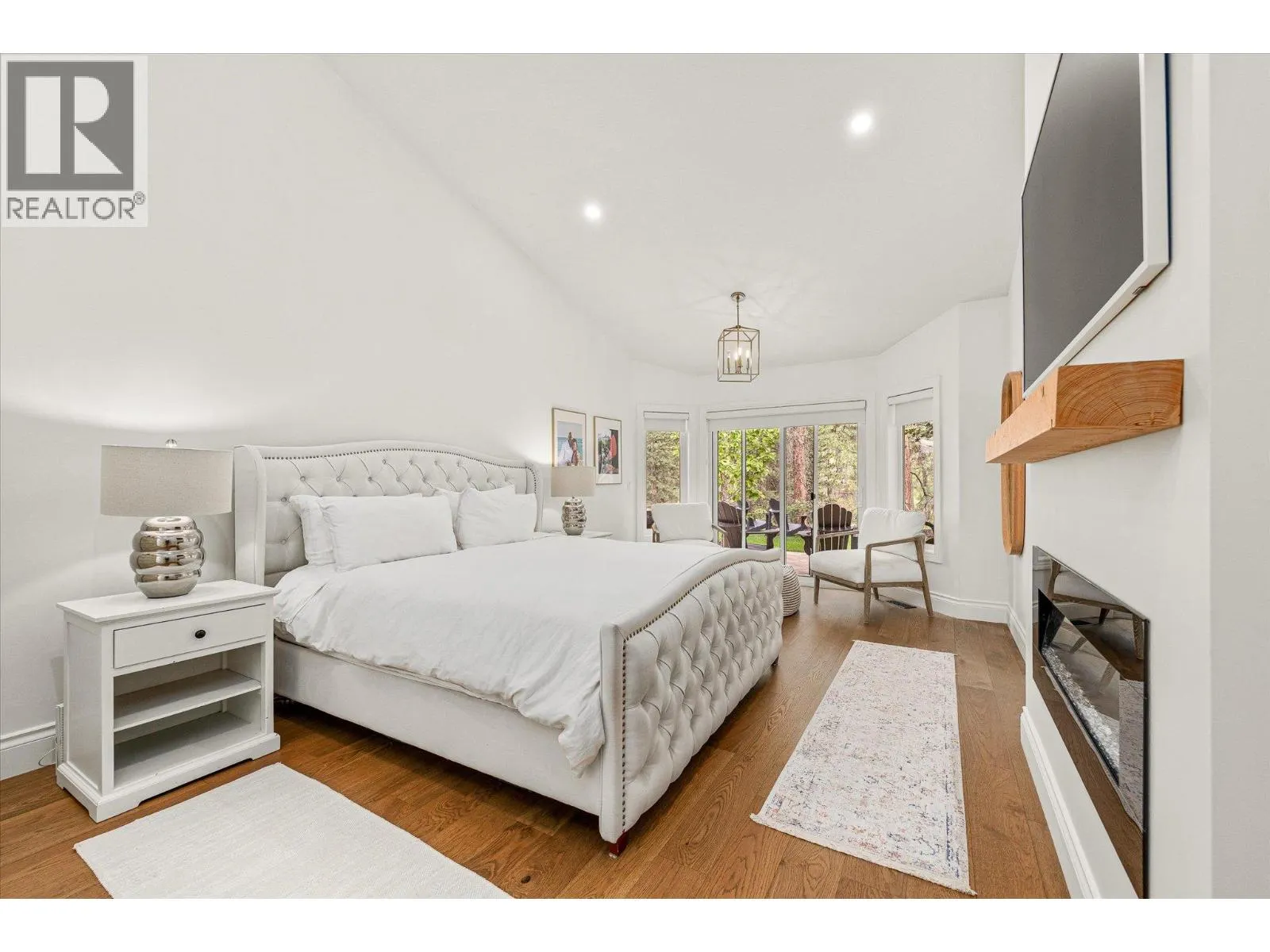 4190 Gallaghers Forest S
