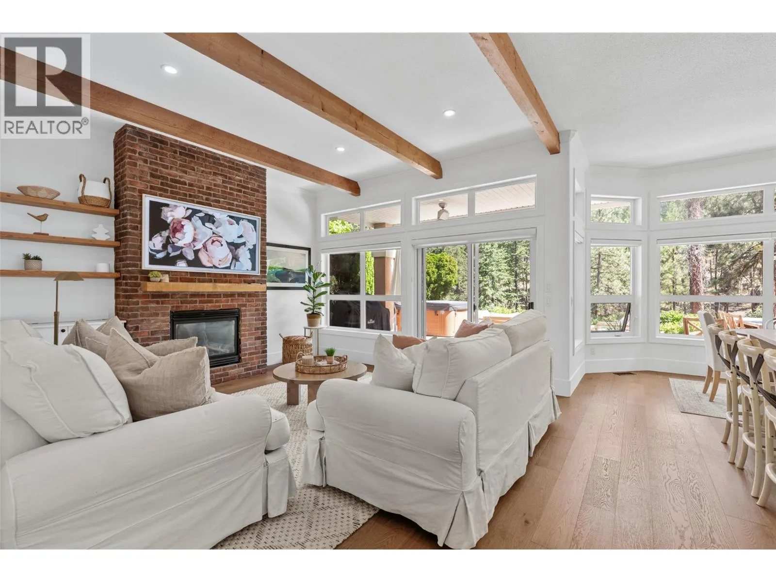 4190 Gallaghers Forest S