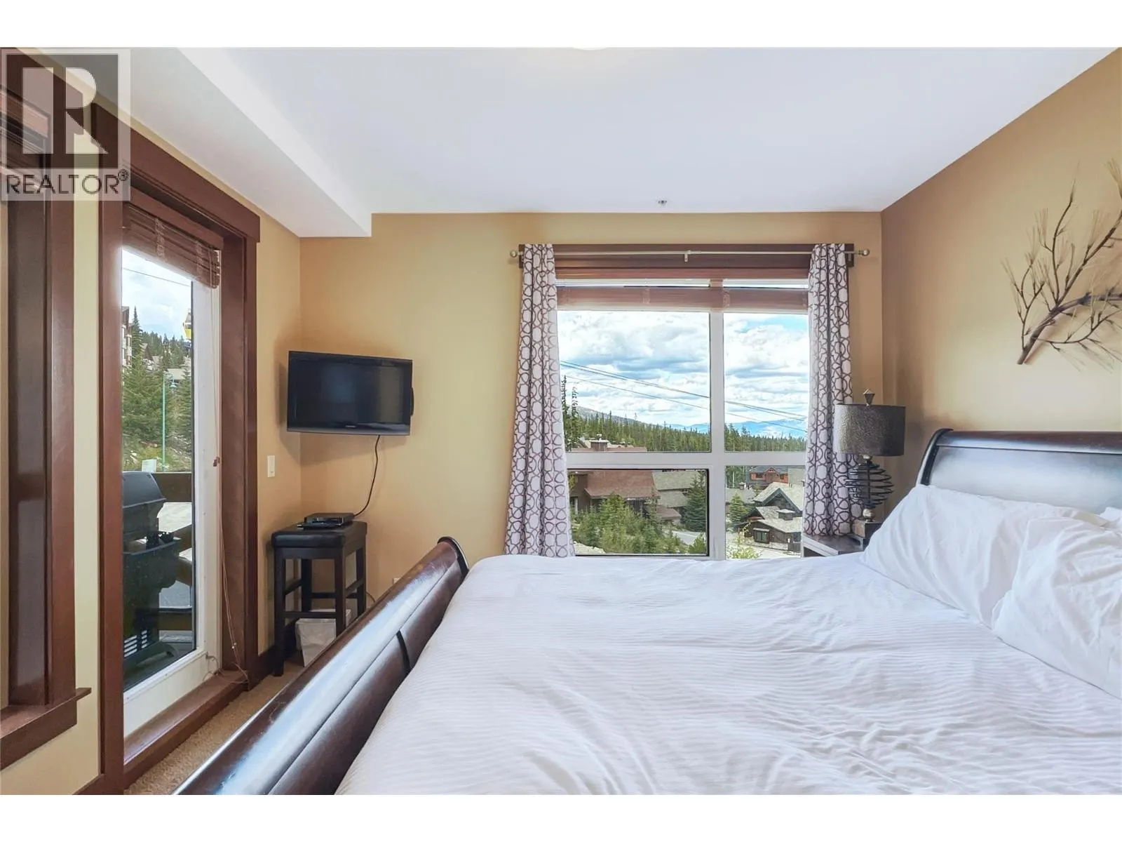 375 Raven Ridge Road Unit# 101C