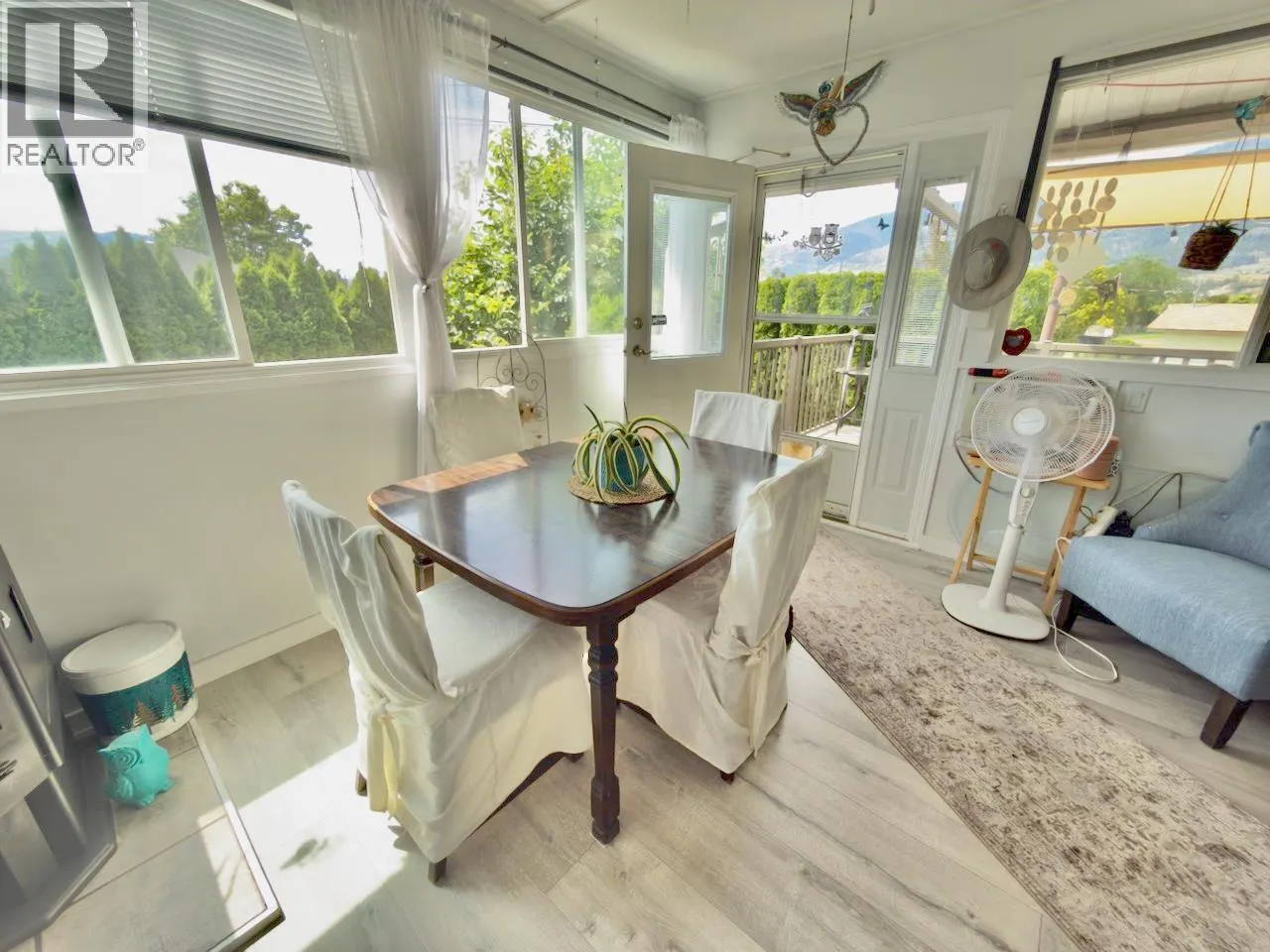 1094 Morningstar Road