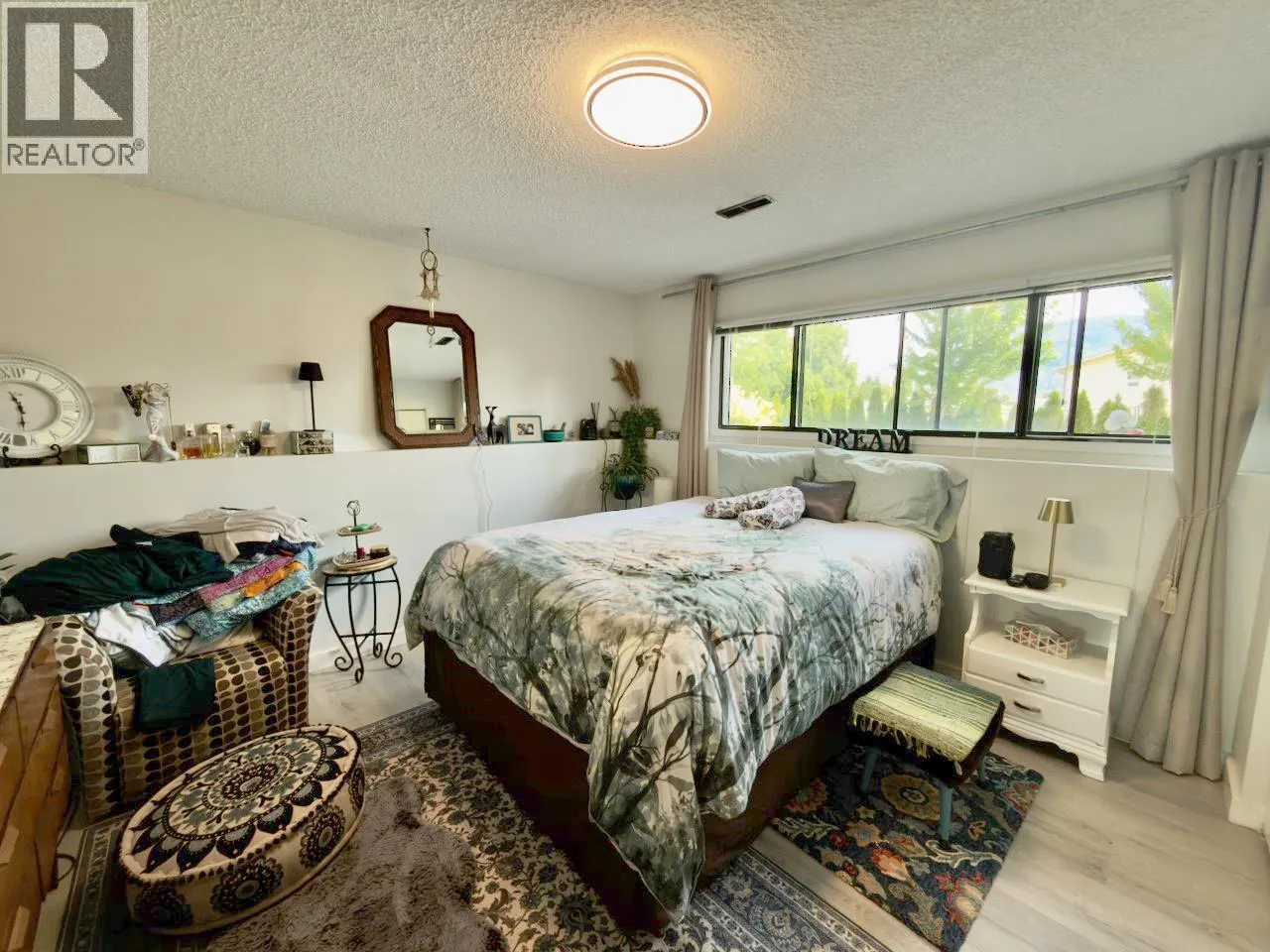 1094 Morningstar Road