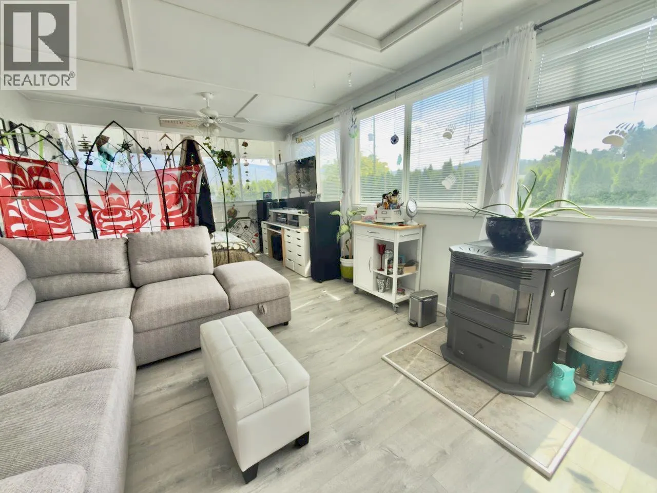 1094 Morningstar Road