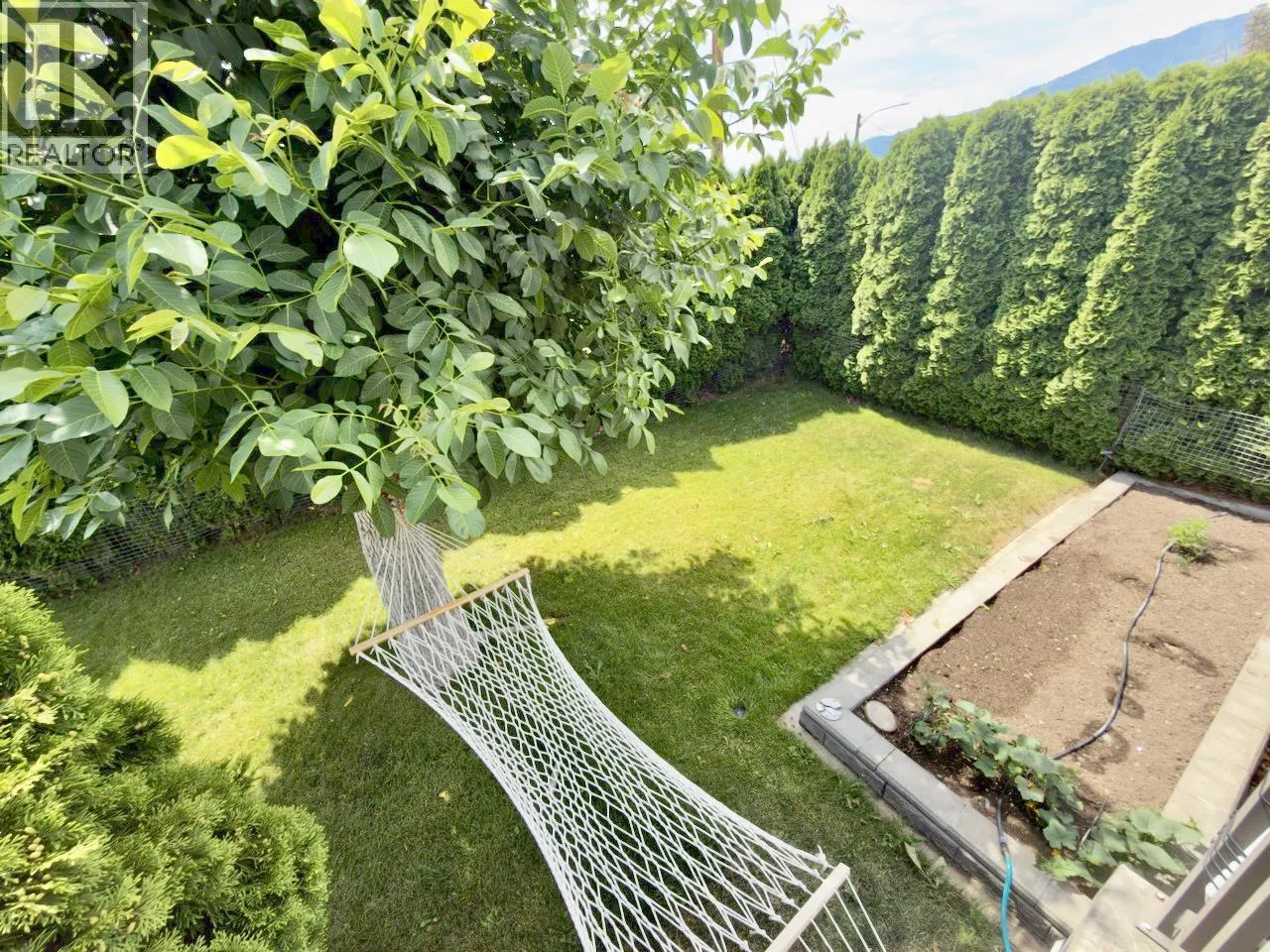 1094 Morningstar Road