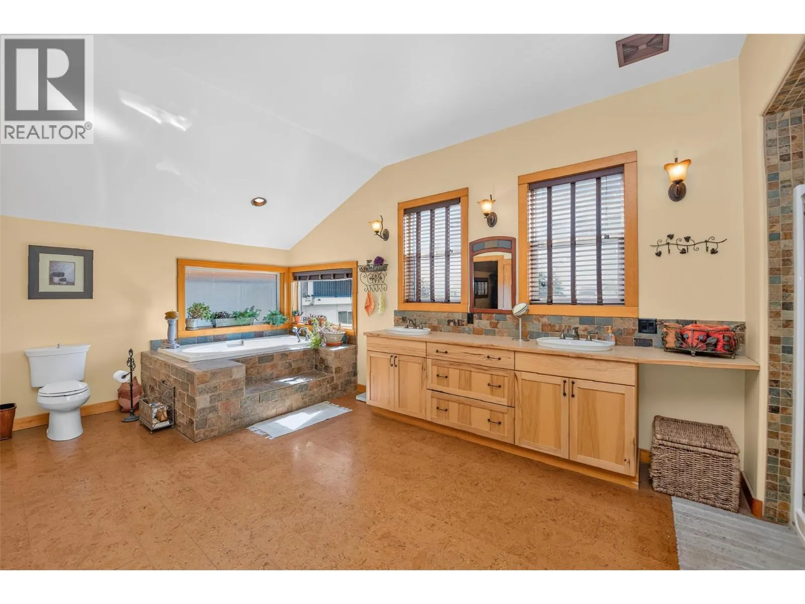 3604 Pleasant Valley Road