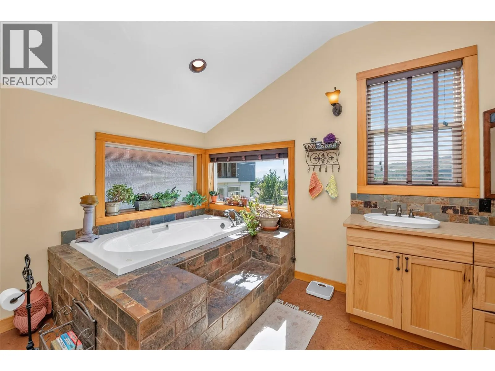 3604 Pleasant Valley Road