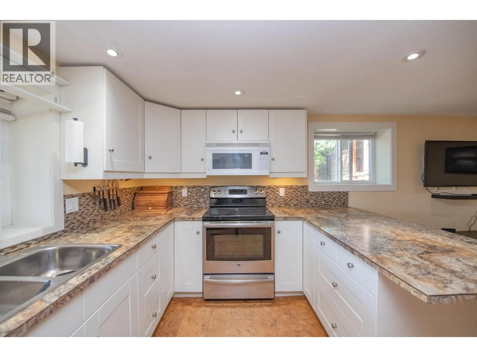 3604 Pleasant Valley Road