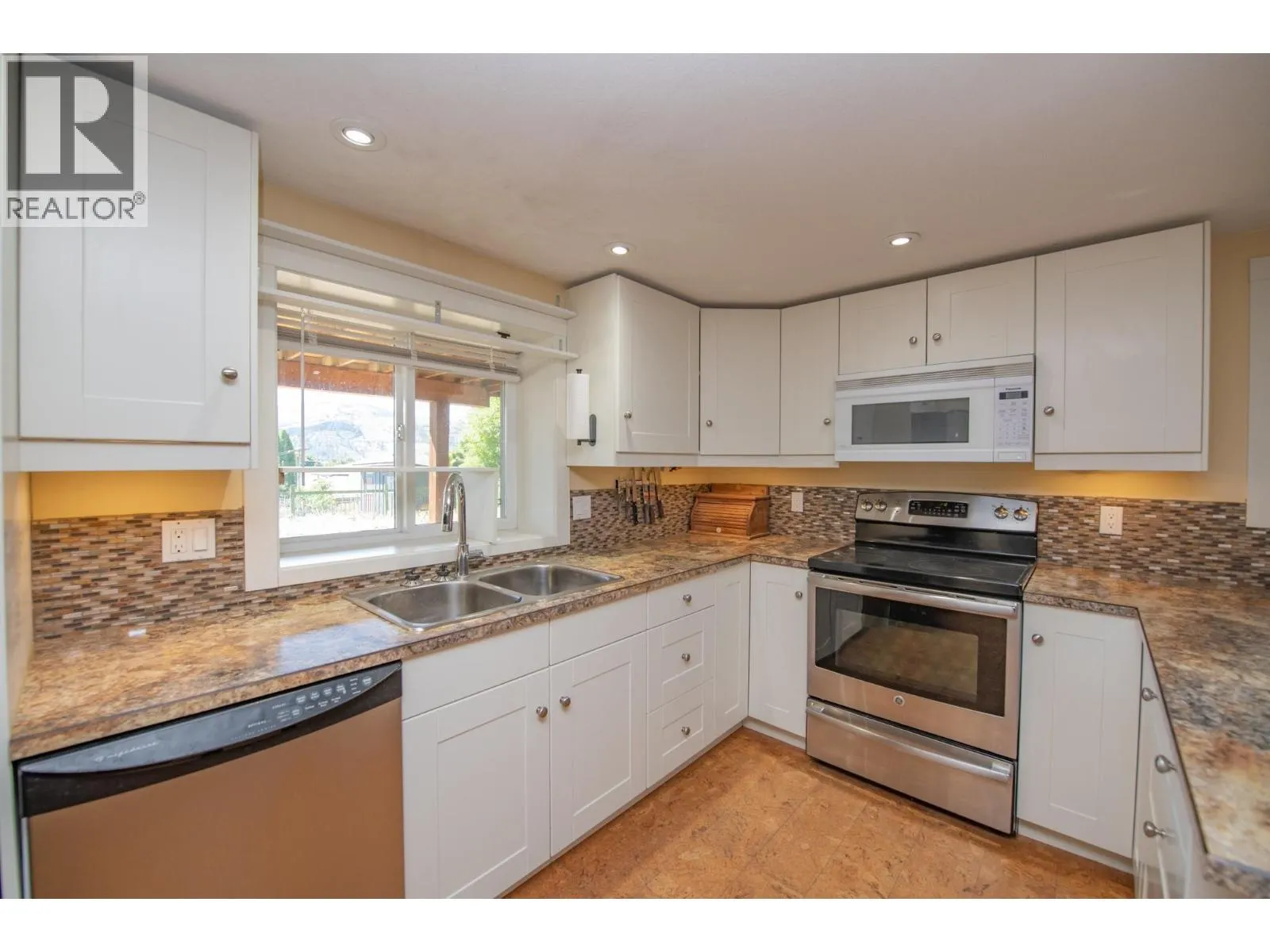 3604 Pleasant Valley Road