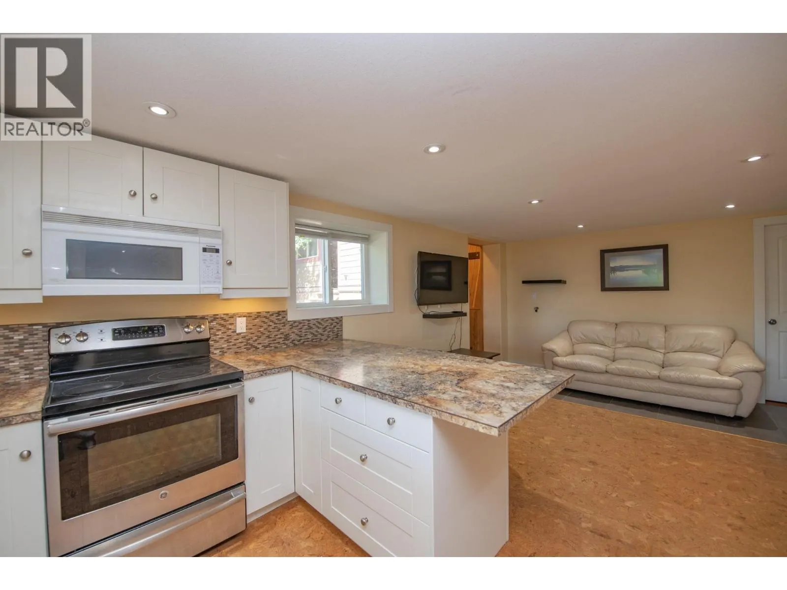 3604 Pleasant Valley Road
