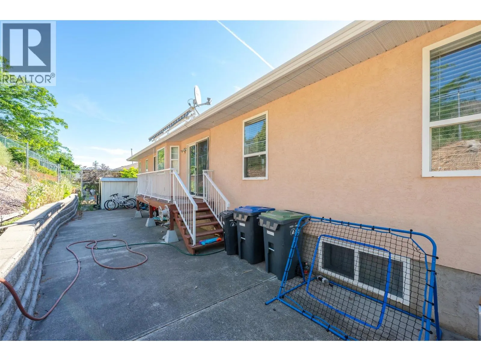 6128 Saint martin Place