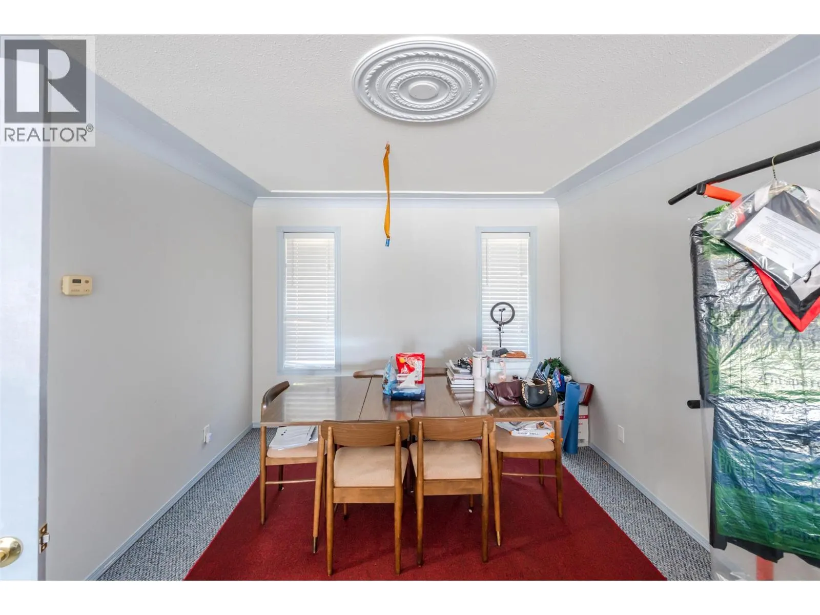 6128 Saint martin Place