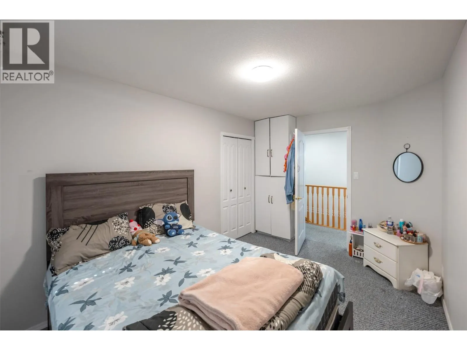 6128 Saint martin Place