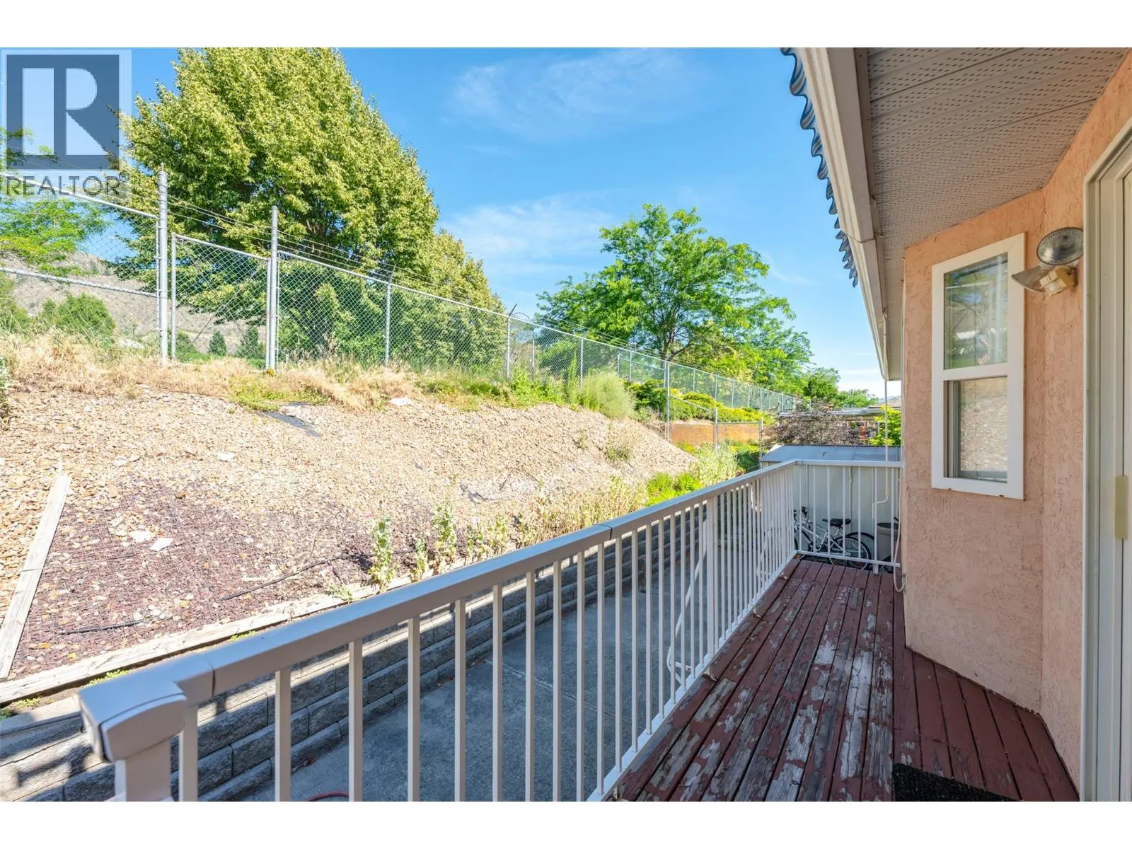 6128 Saint martin Place