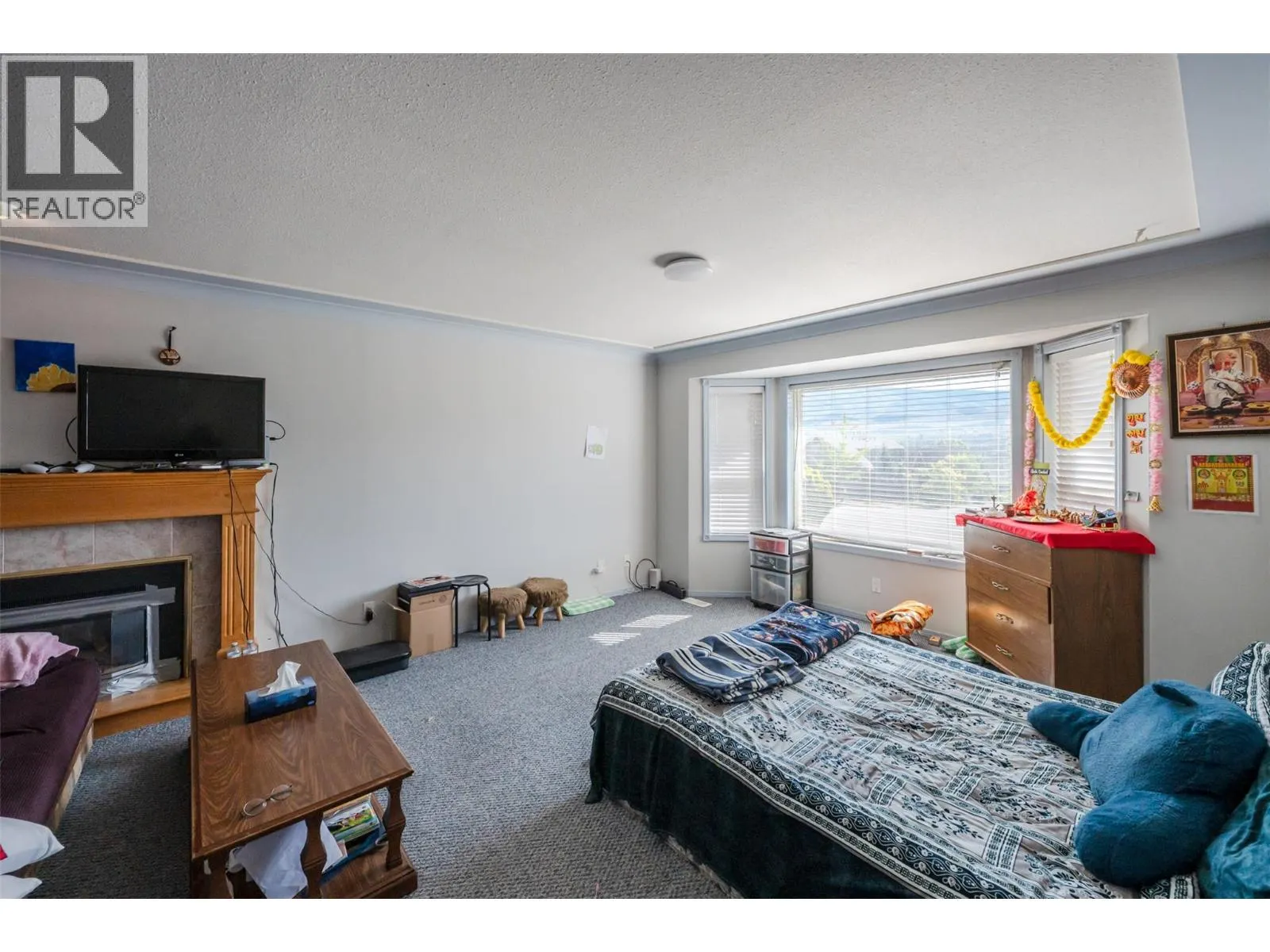 6128 Saint martin Place