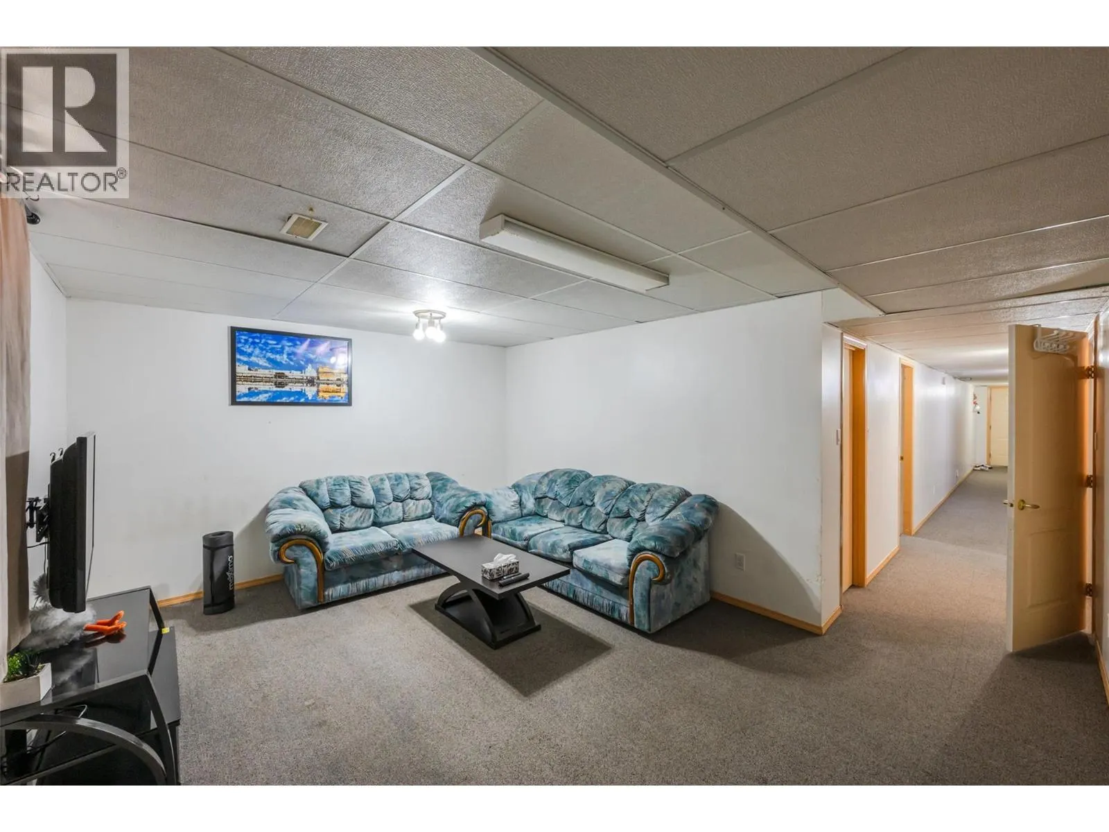 6128 Saint martin Place
