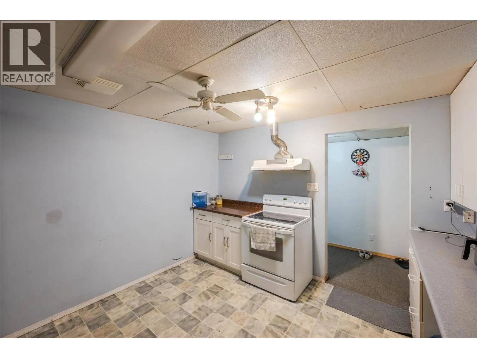 6128 Saint martin Place