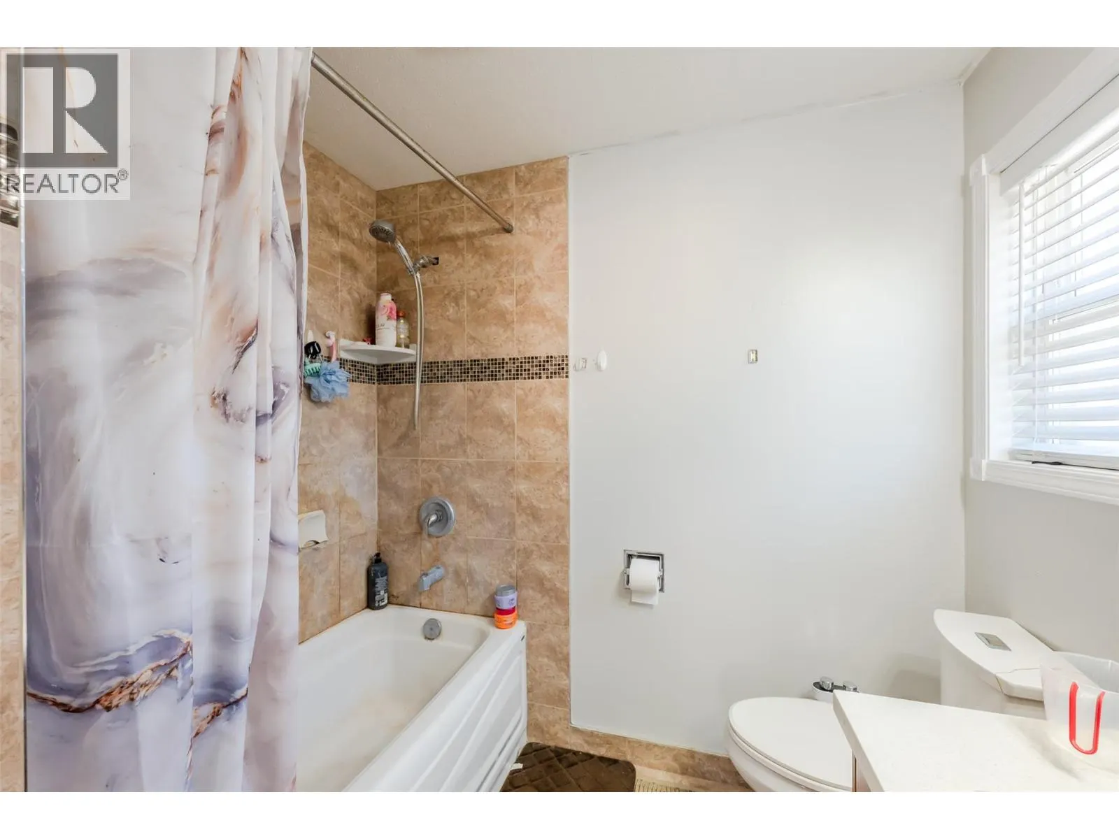 6128 Saint martin Place