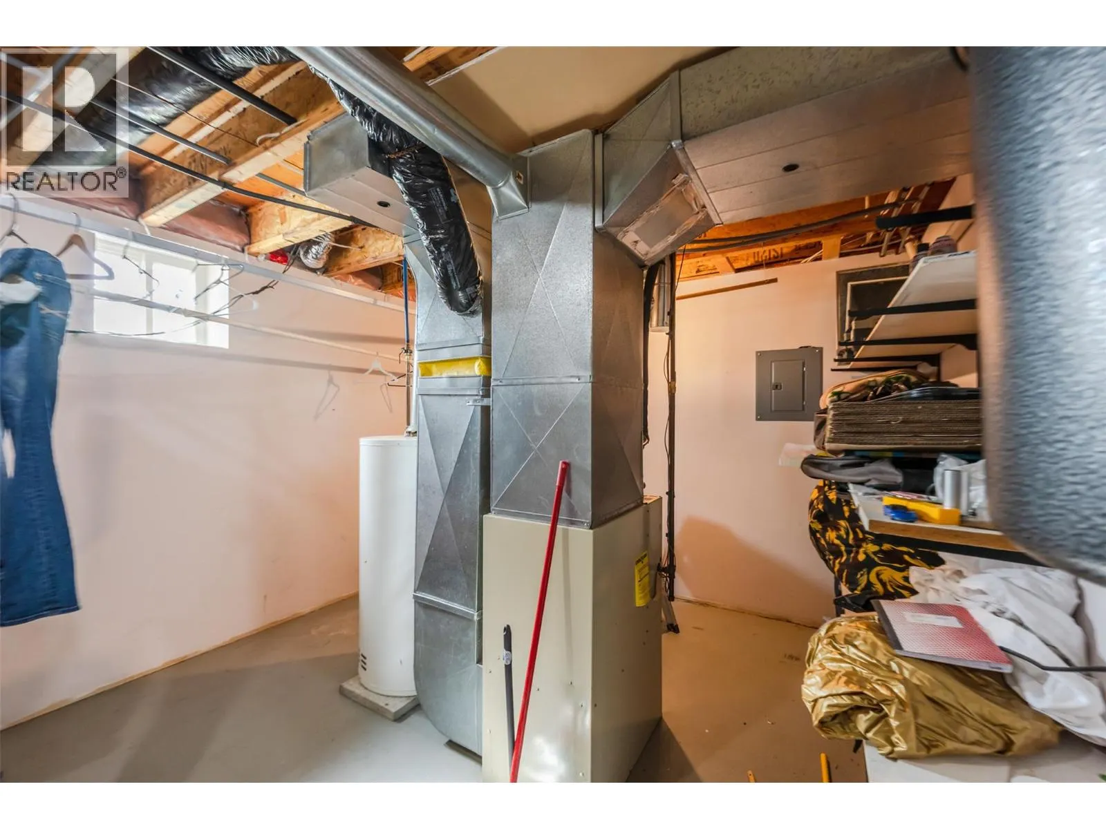 6128 Saint martin Place