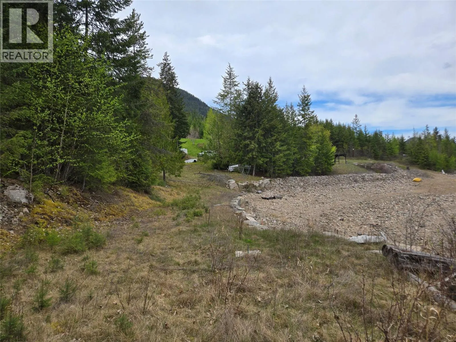 180 Lower Arrow Lake