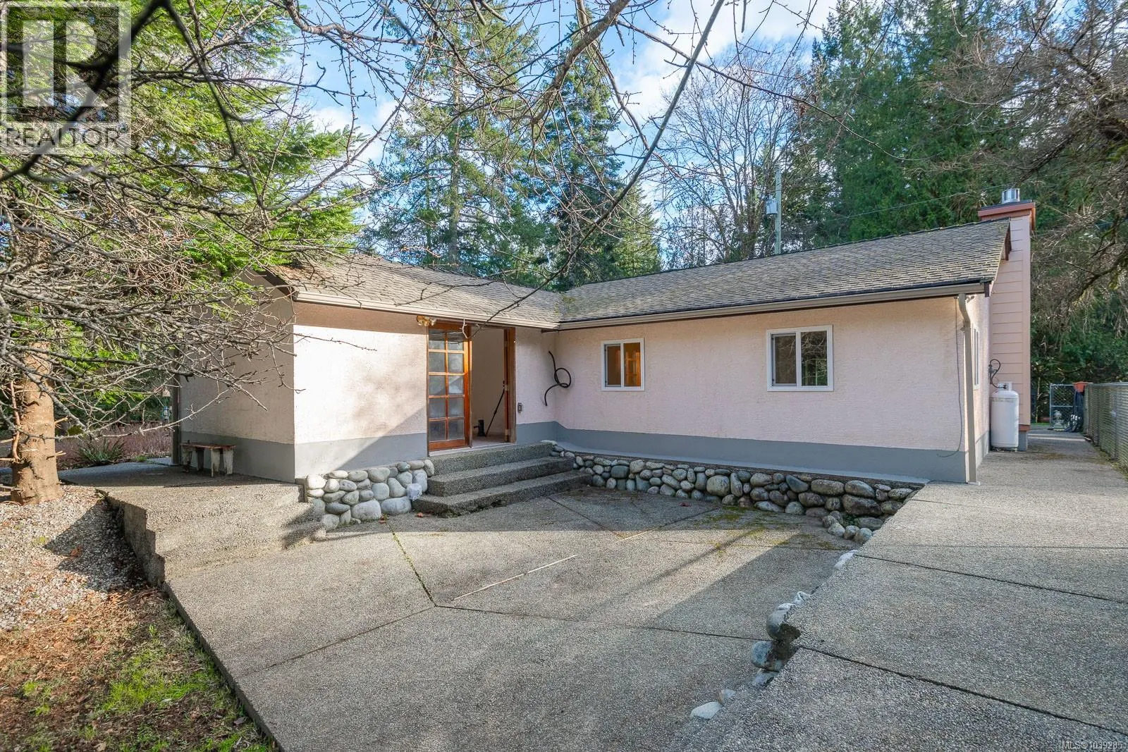 4391 Best Rd
