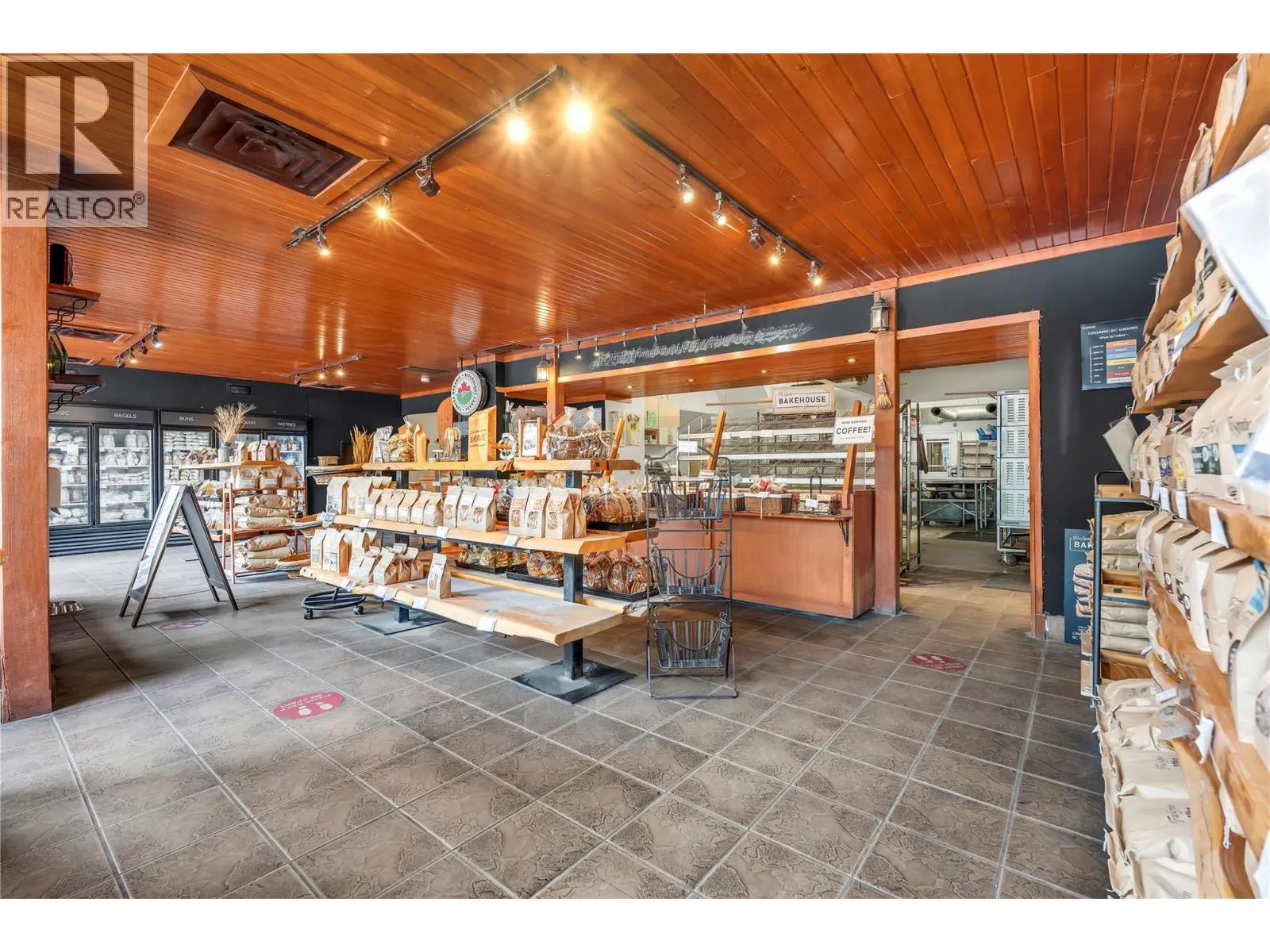 10110 Main Street