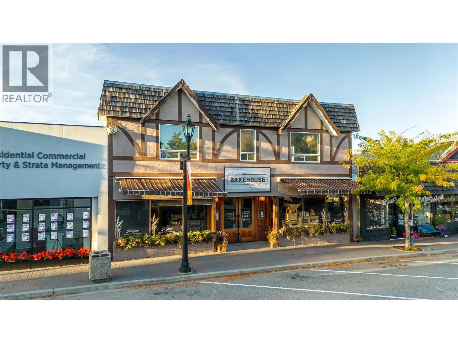 10110 Main Street