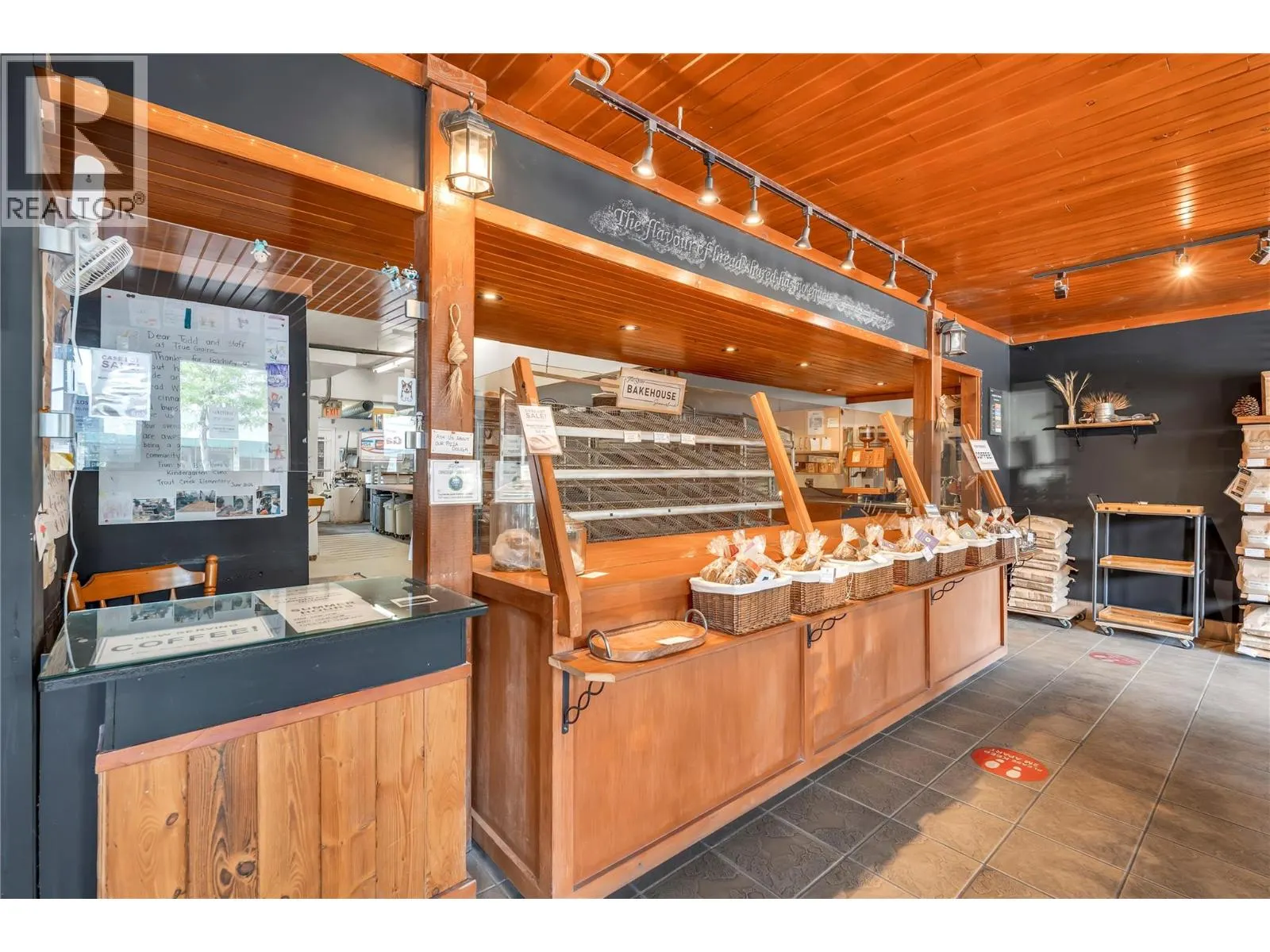 10110 Main Street