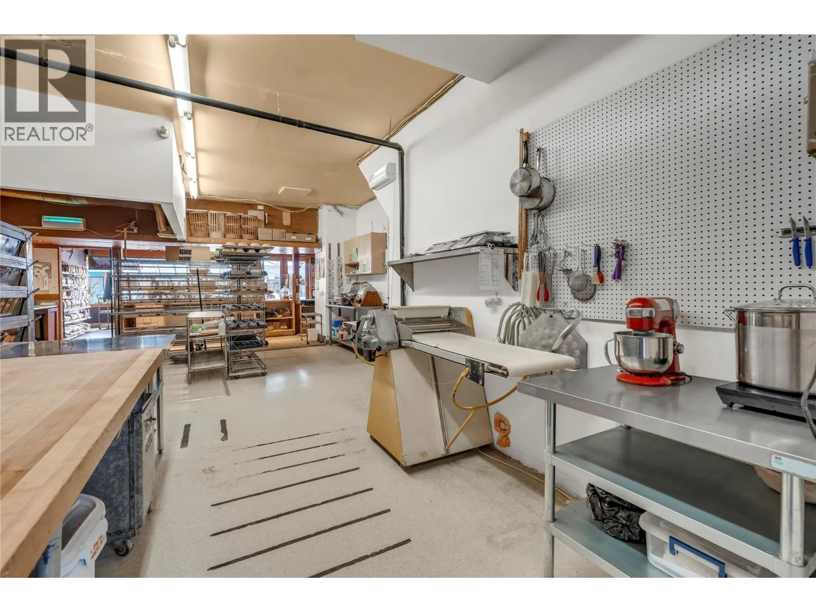 10110 Main Street