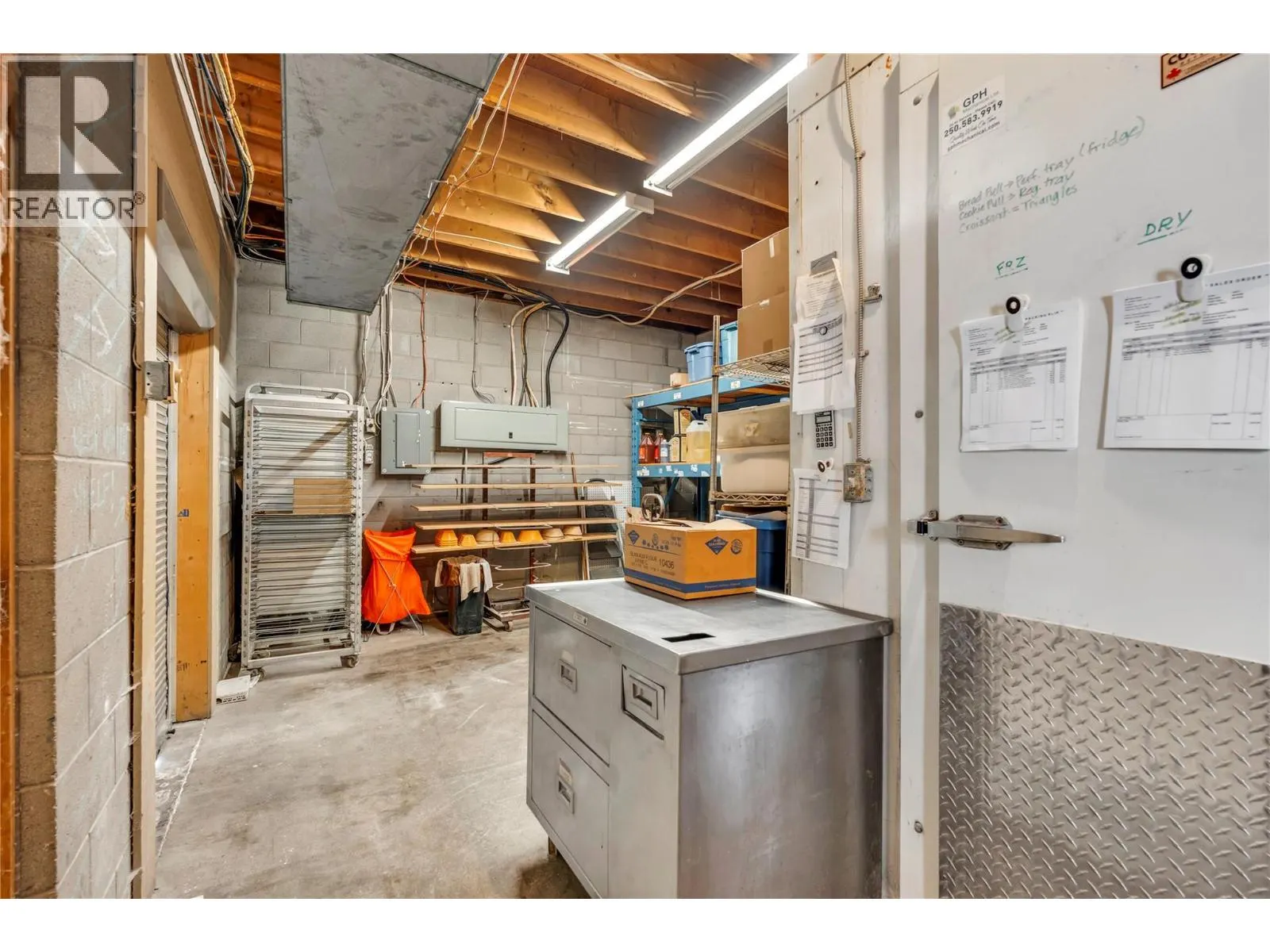 10110 Main Street