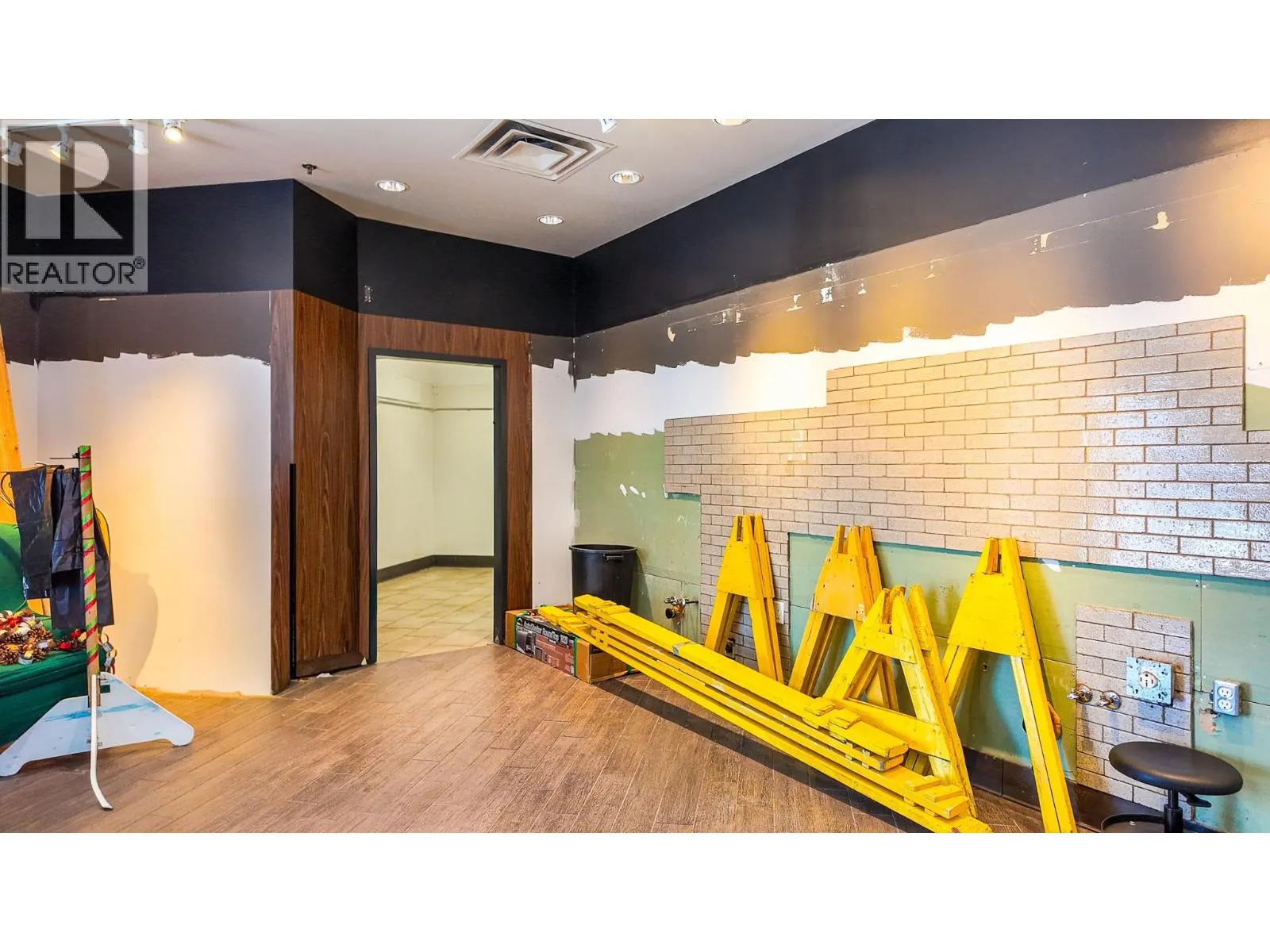 1151 10th Avenue SW Unit# 102