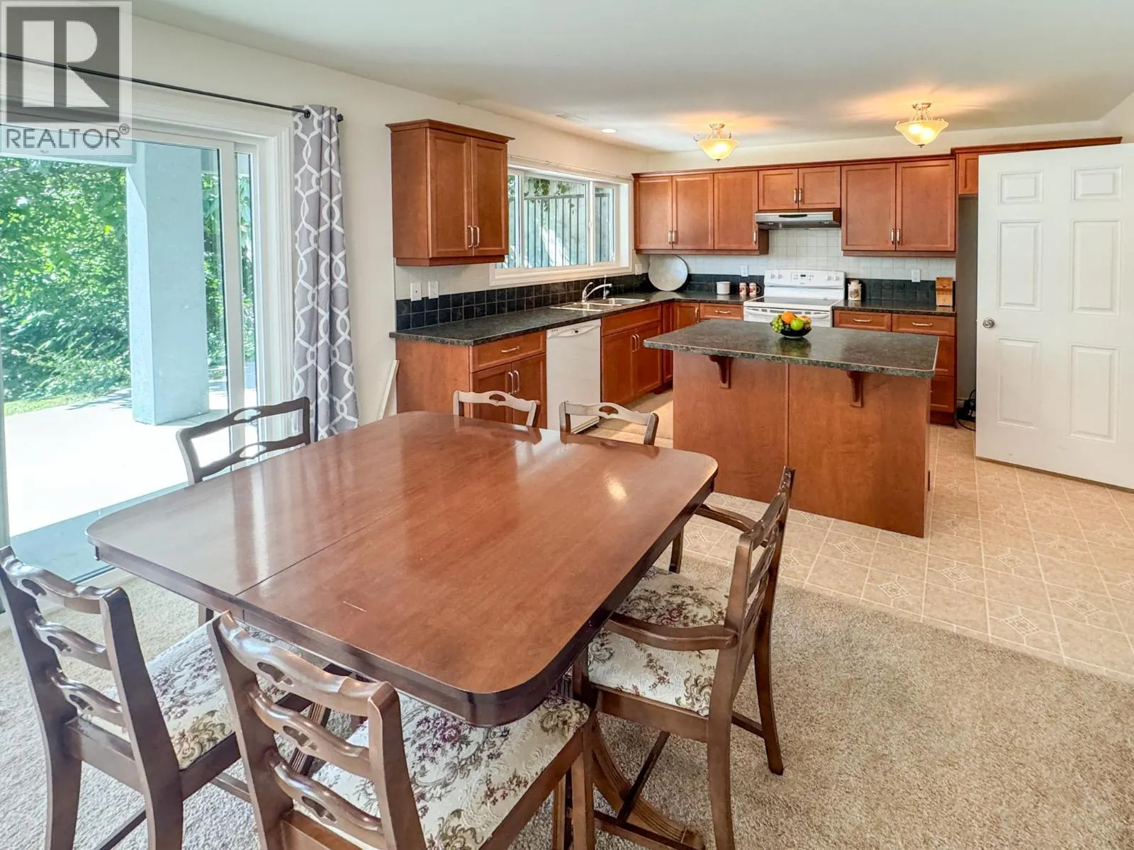 8503 Kingfisher Drive