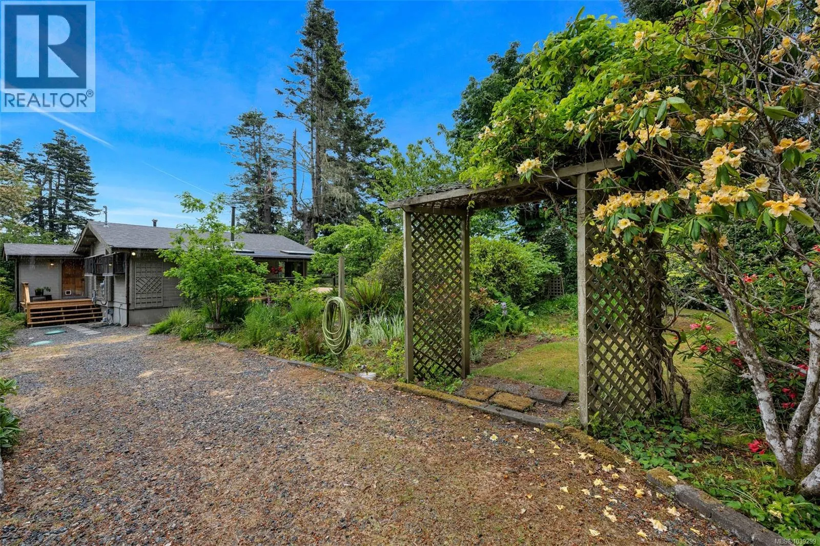 7095 Richview Dr