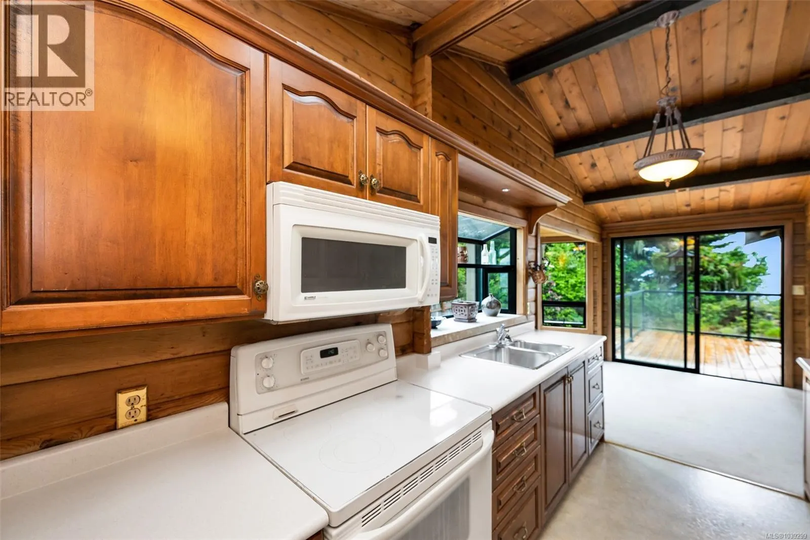 7095 Richview Dr