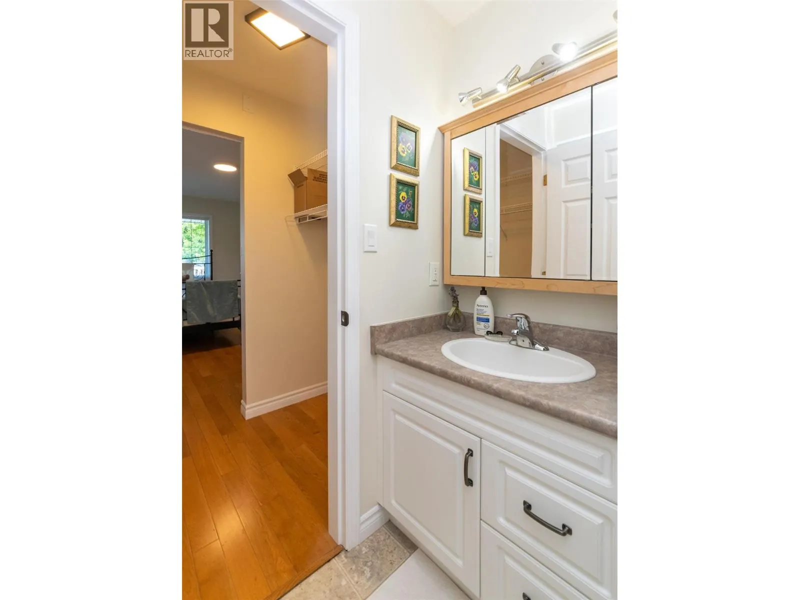 51 8 Avenue SW Unit# 15