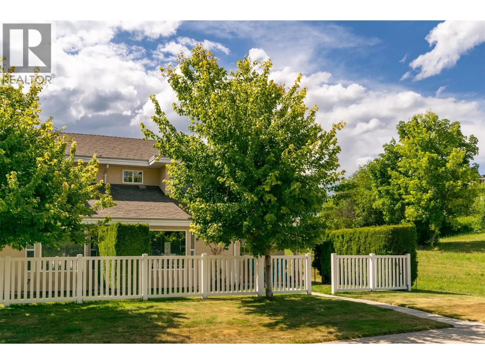 51 8 Avenue SW Unit# 15