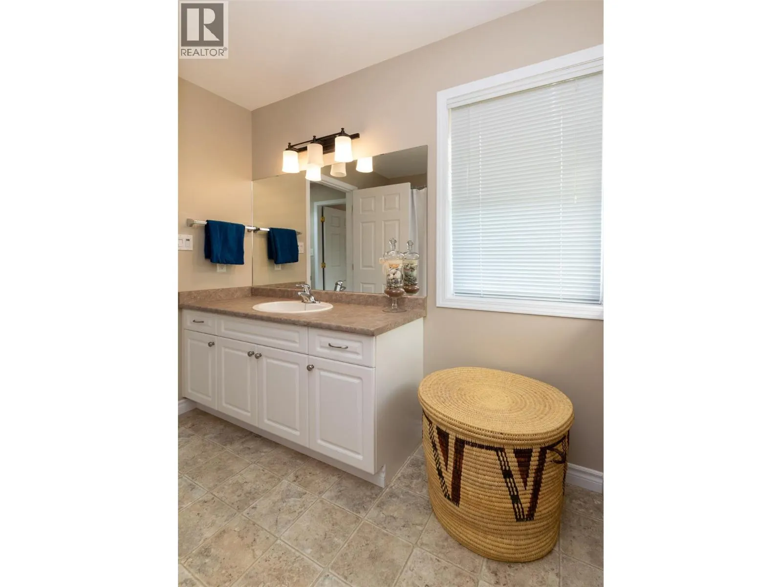 51 8 Avenue SW Unit# 15