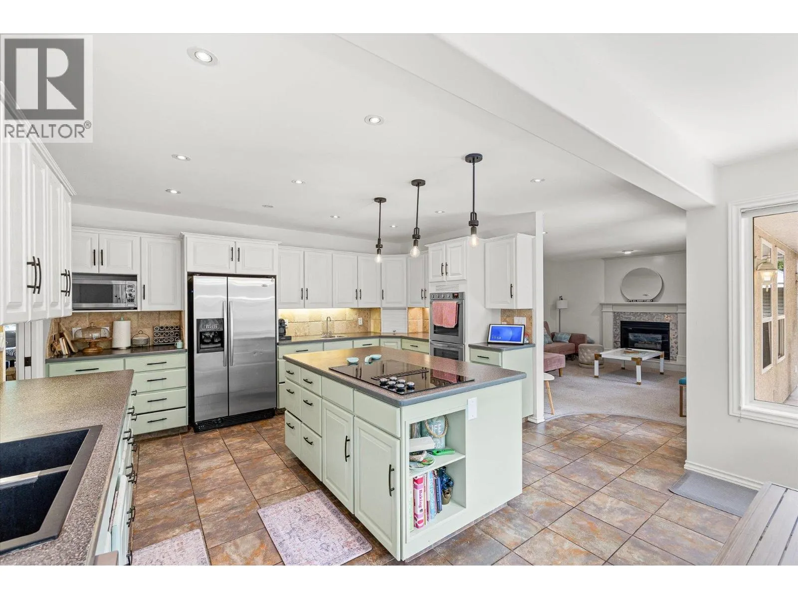 4619 Gordon Drive
