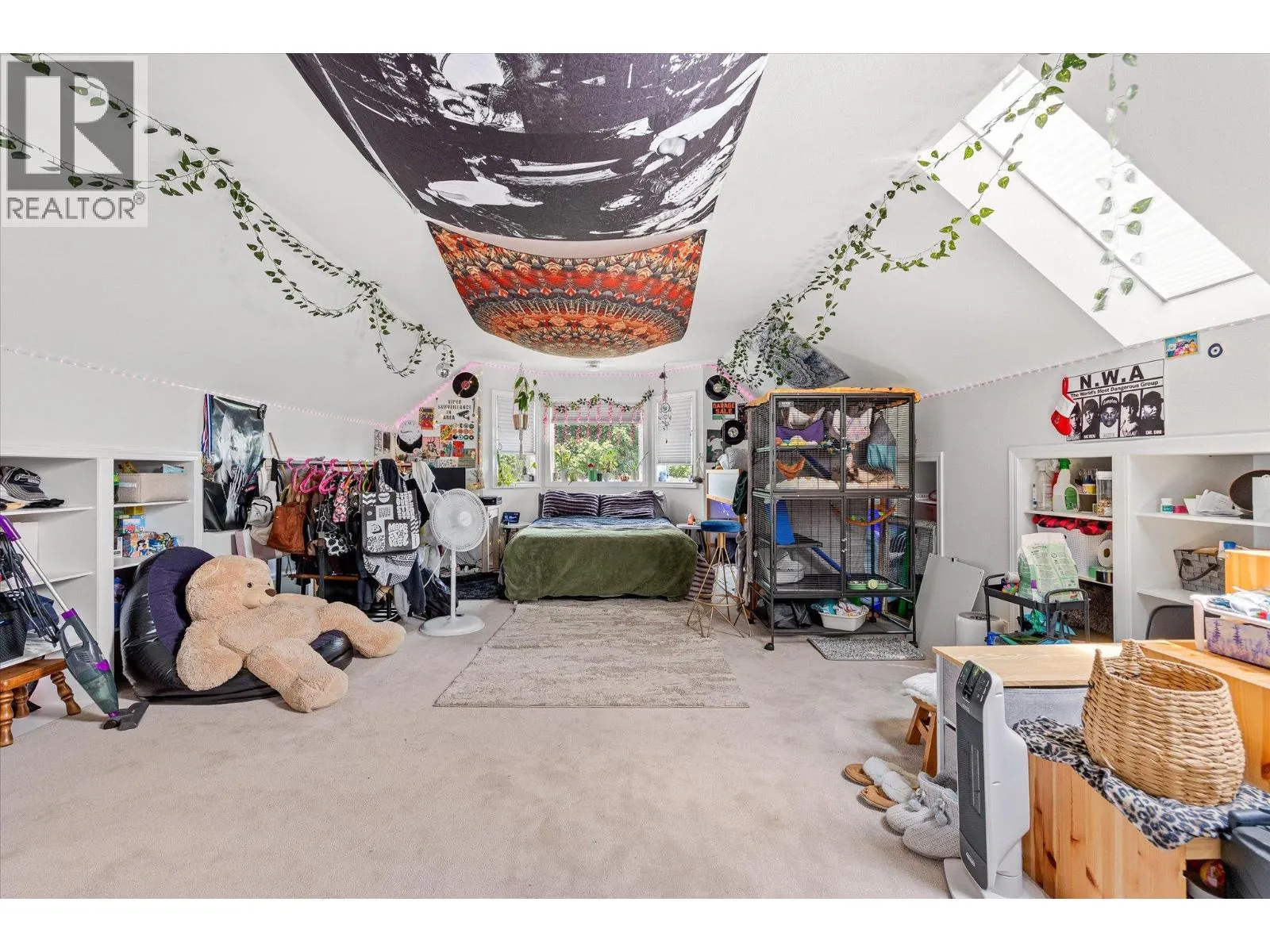 4619 Gordon Drive