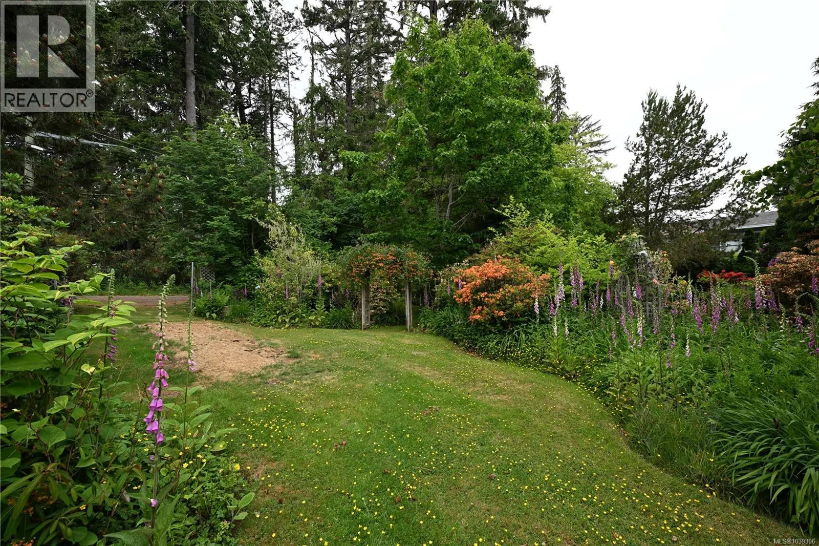 B 7095 Richview Dr